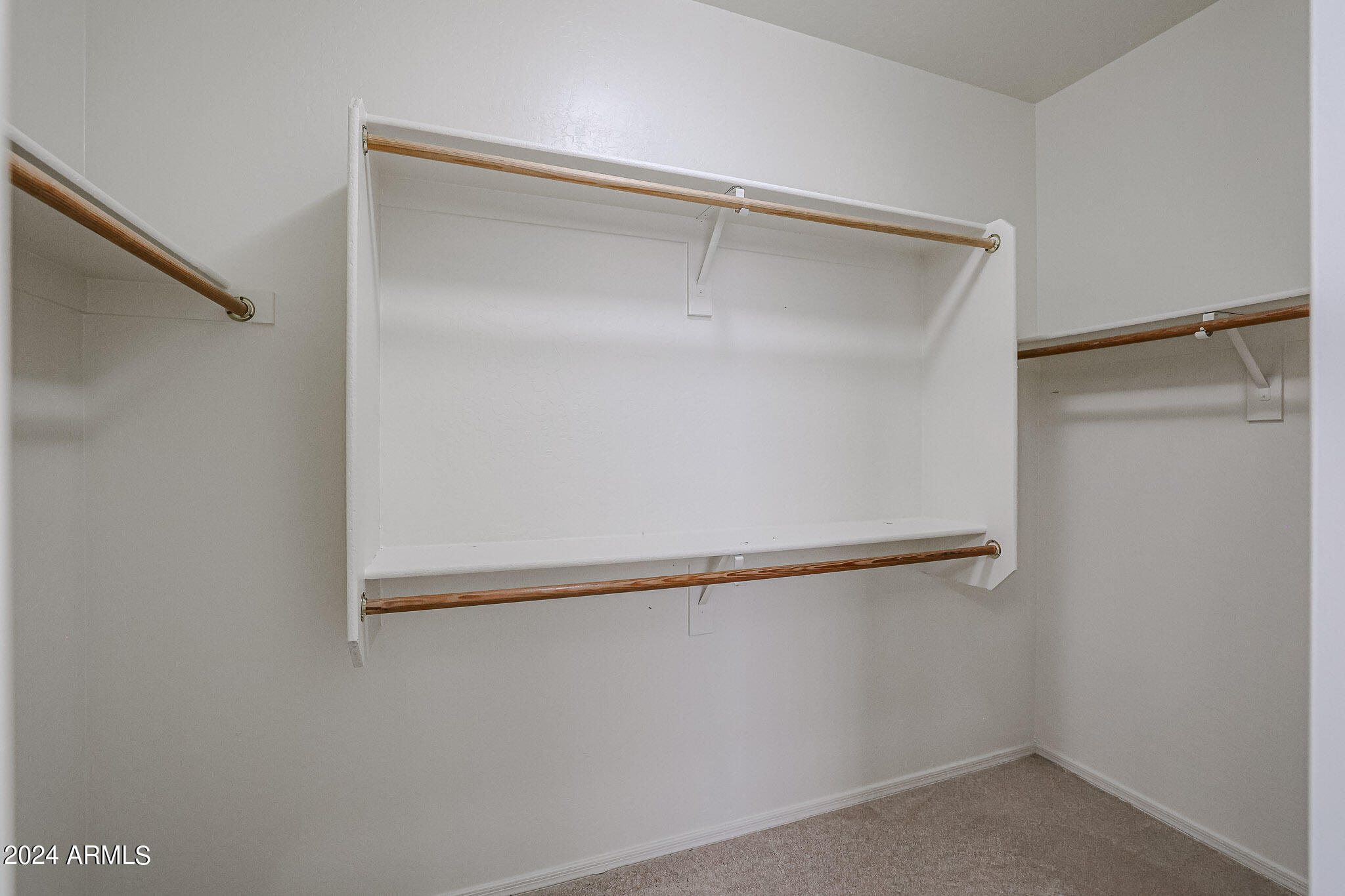 1825 E BEAUTIFUL Lane