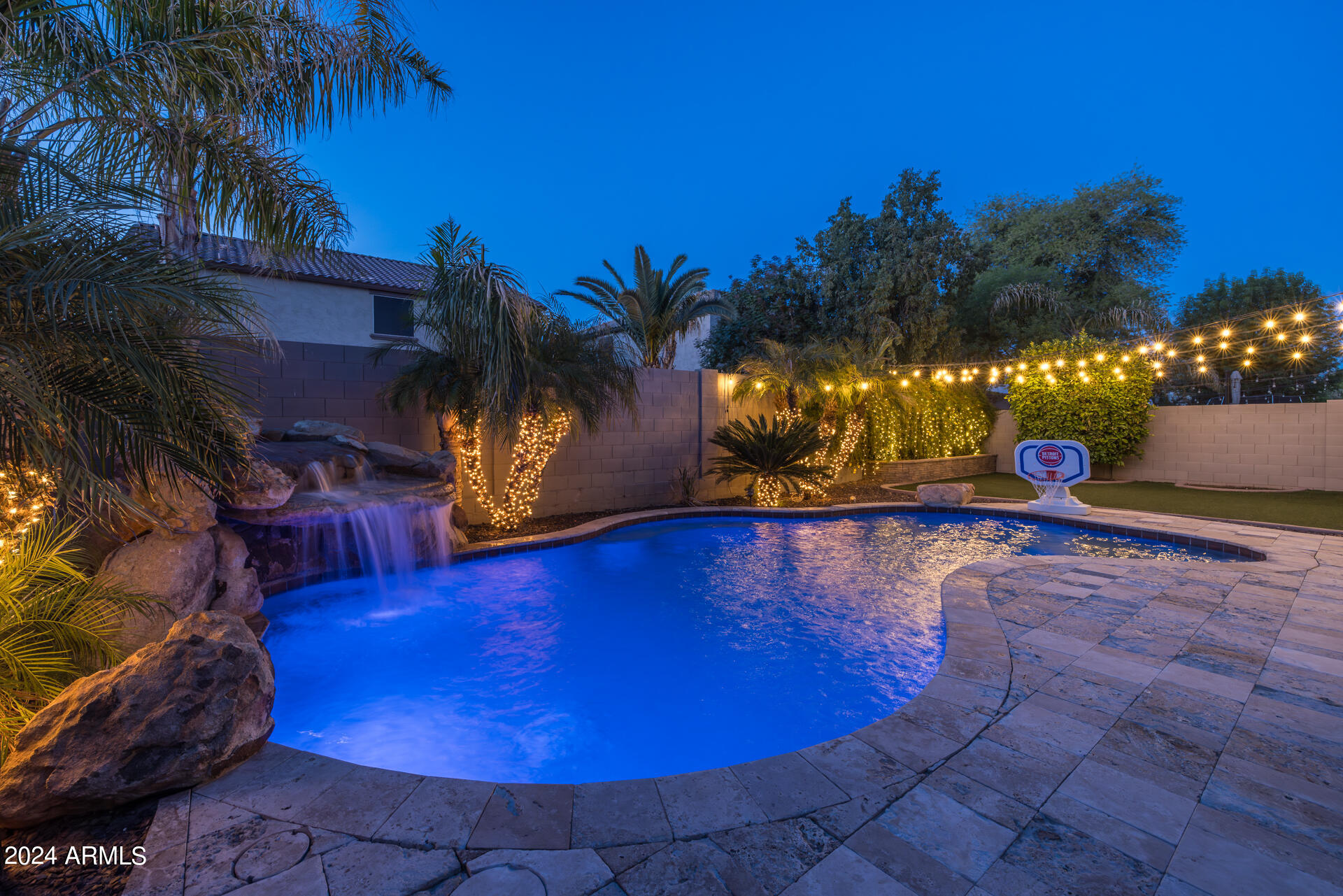 10850 E SORPRESA Avenue