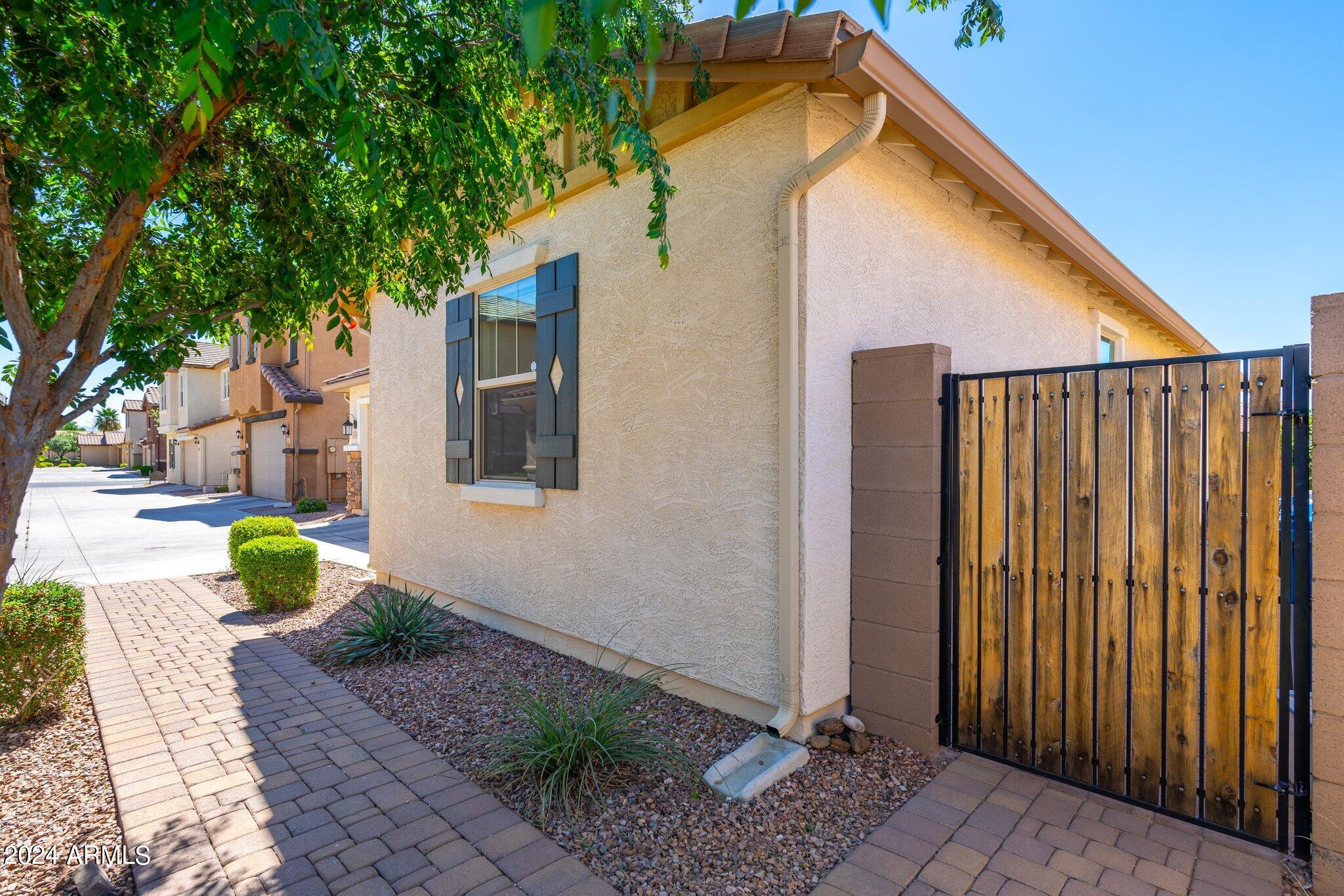 1460 N Balboa --