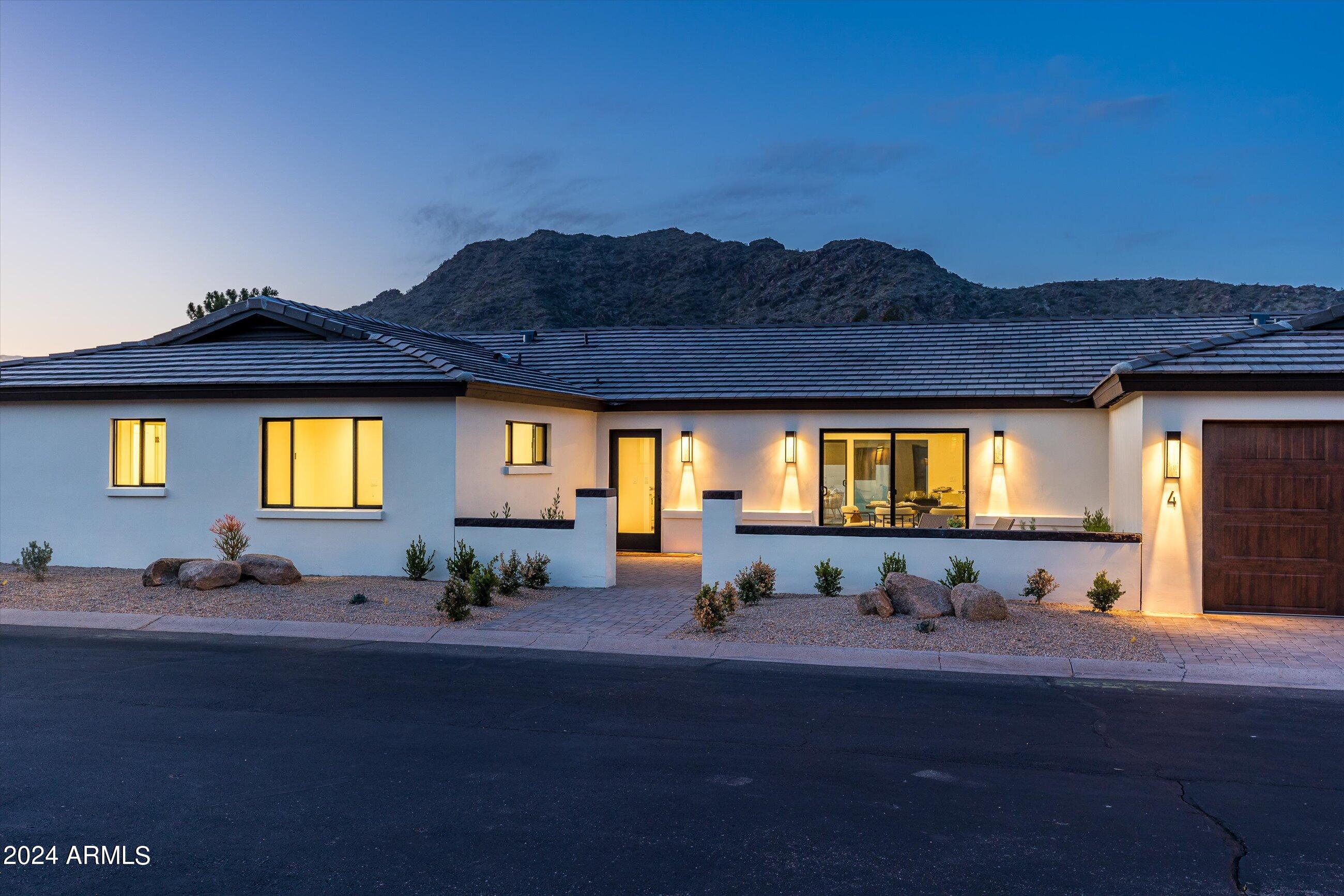 5635 E LINCOLN Drive # 4