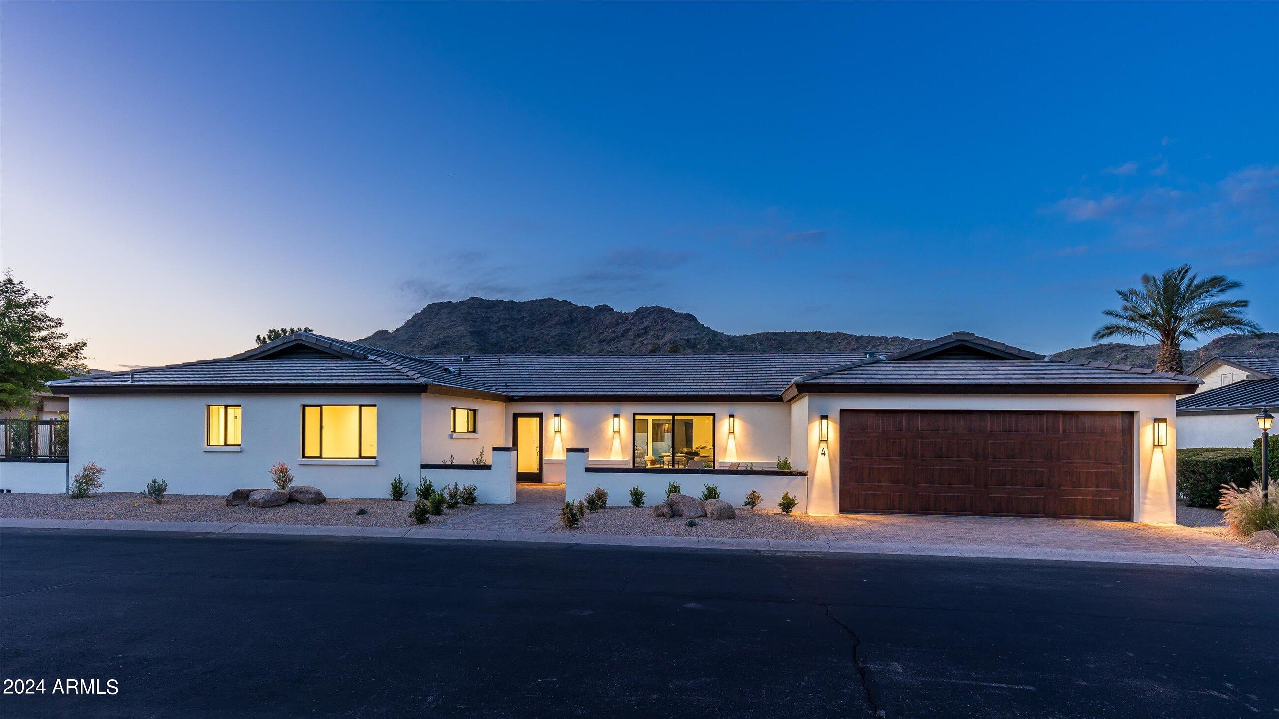 5635 E LINCOLN Drive # 4
