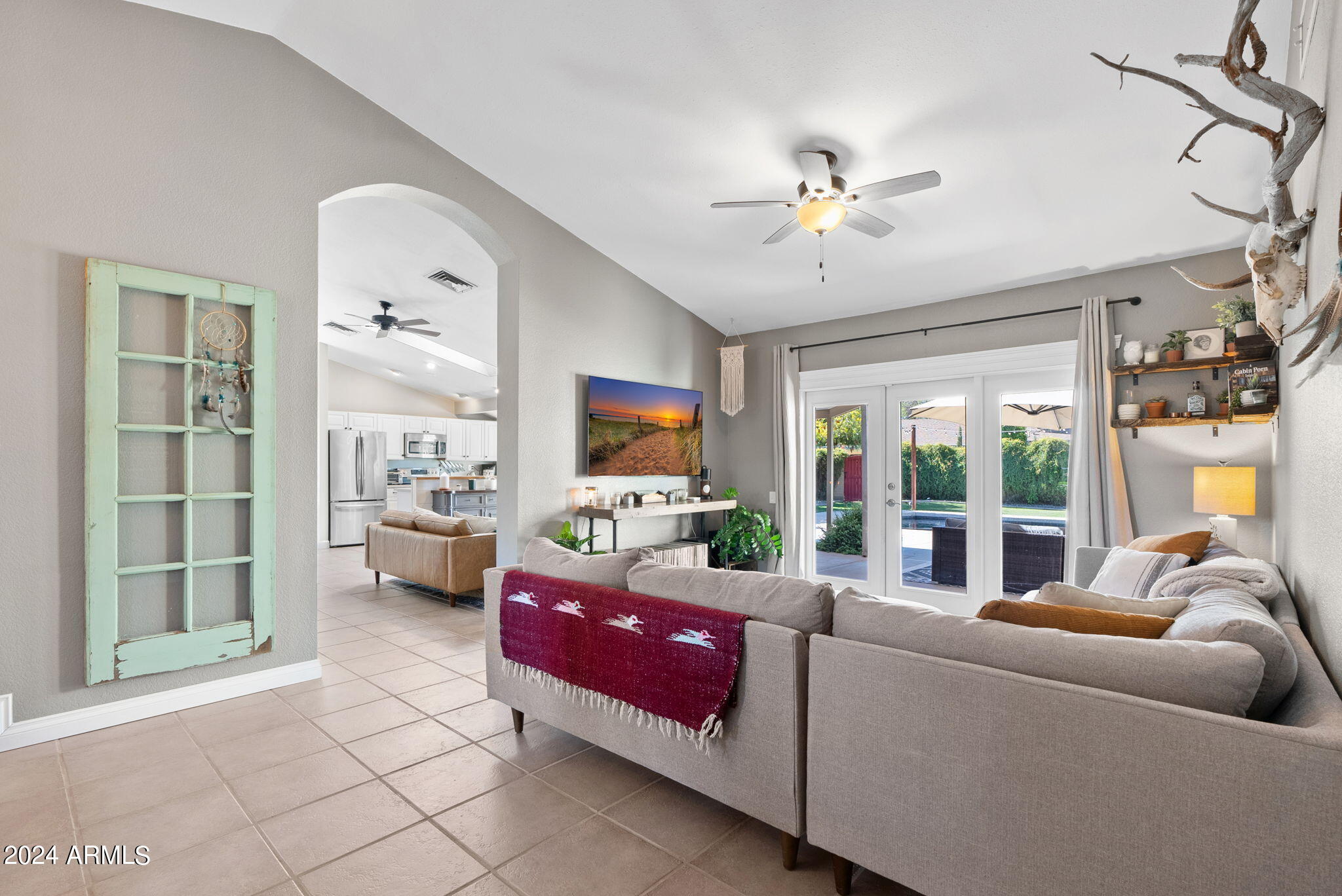 1909 W CALLE DEL NORTE