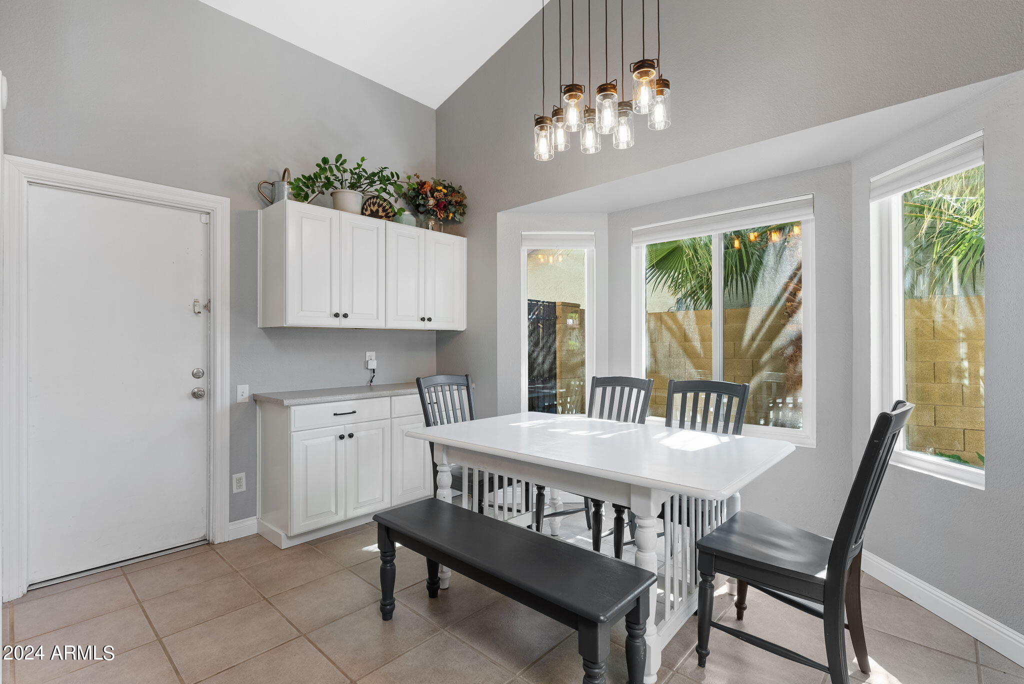 1909 W CALLE DEL NORTE