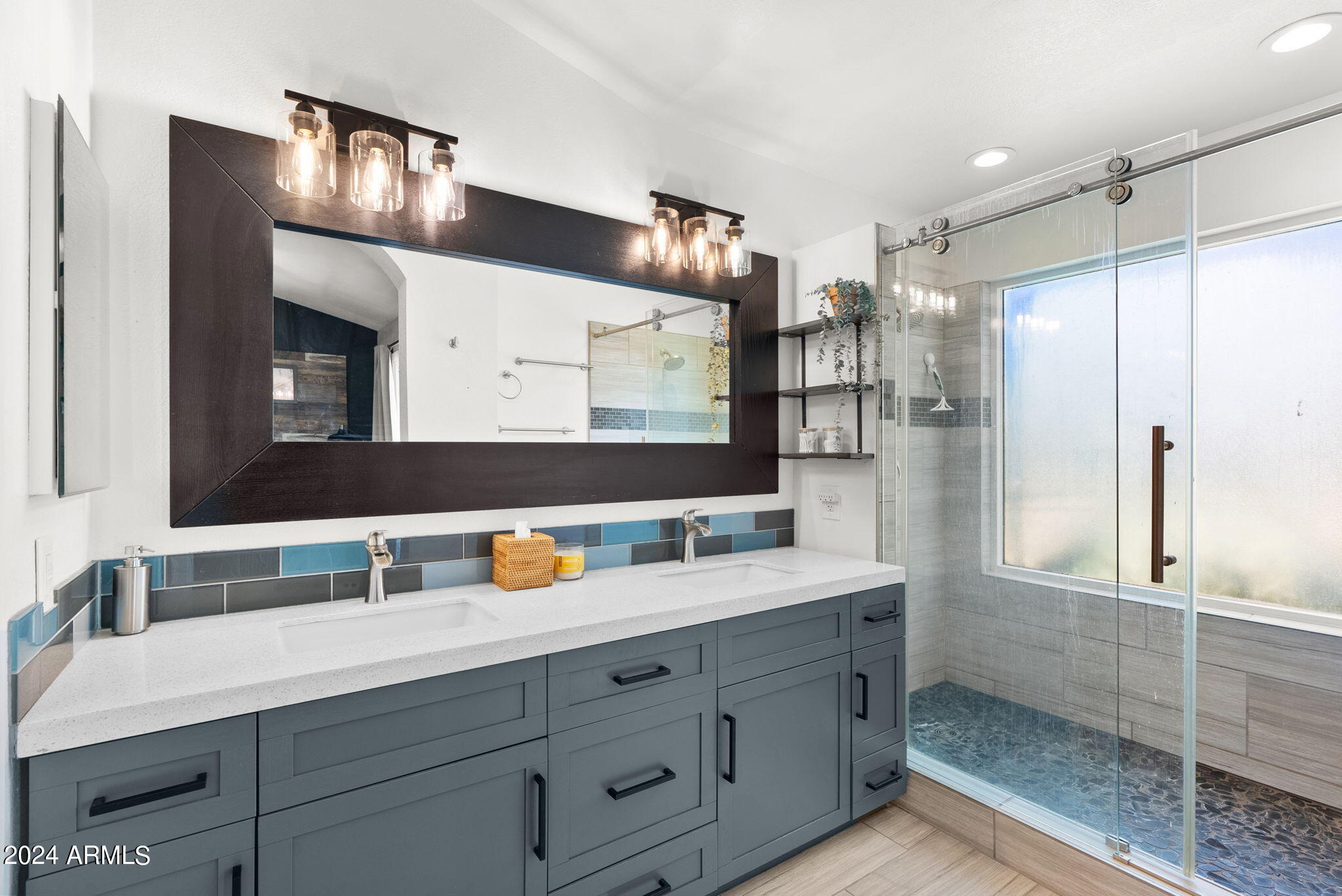 1909 W CALLE DEL NORTE