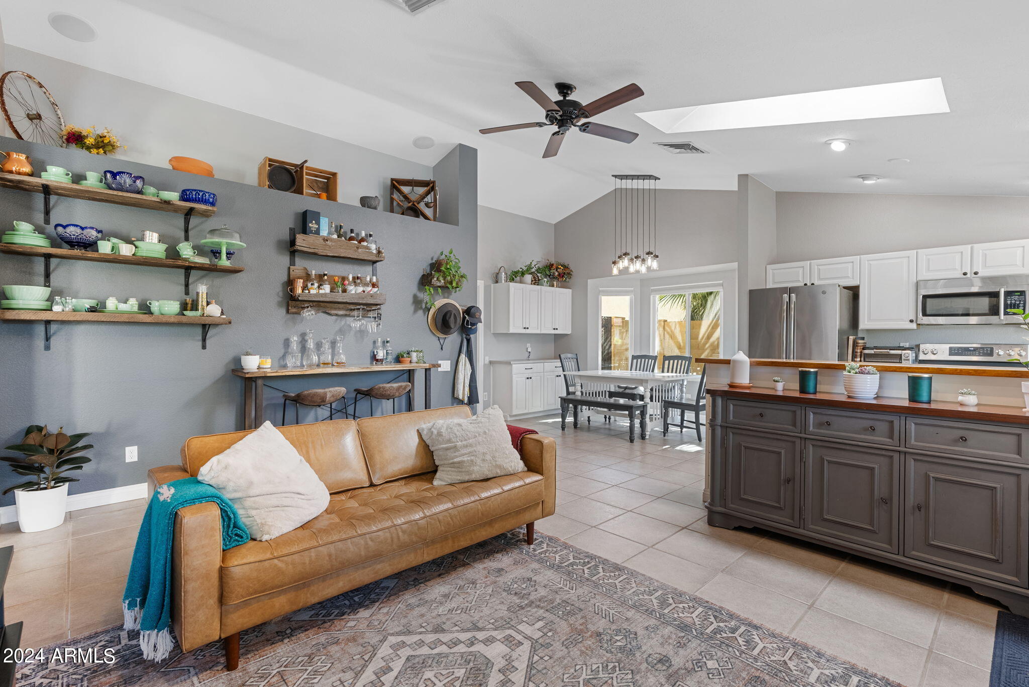 1909 W CALLE DEL NORTE