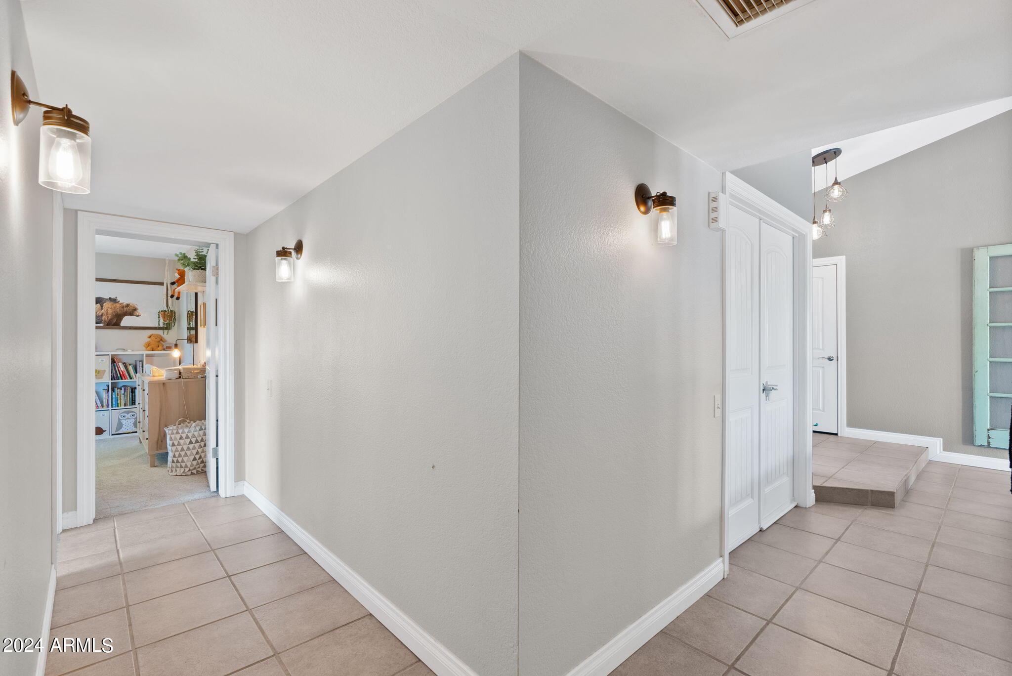 1909 W CALLE DEL NORTE