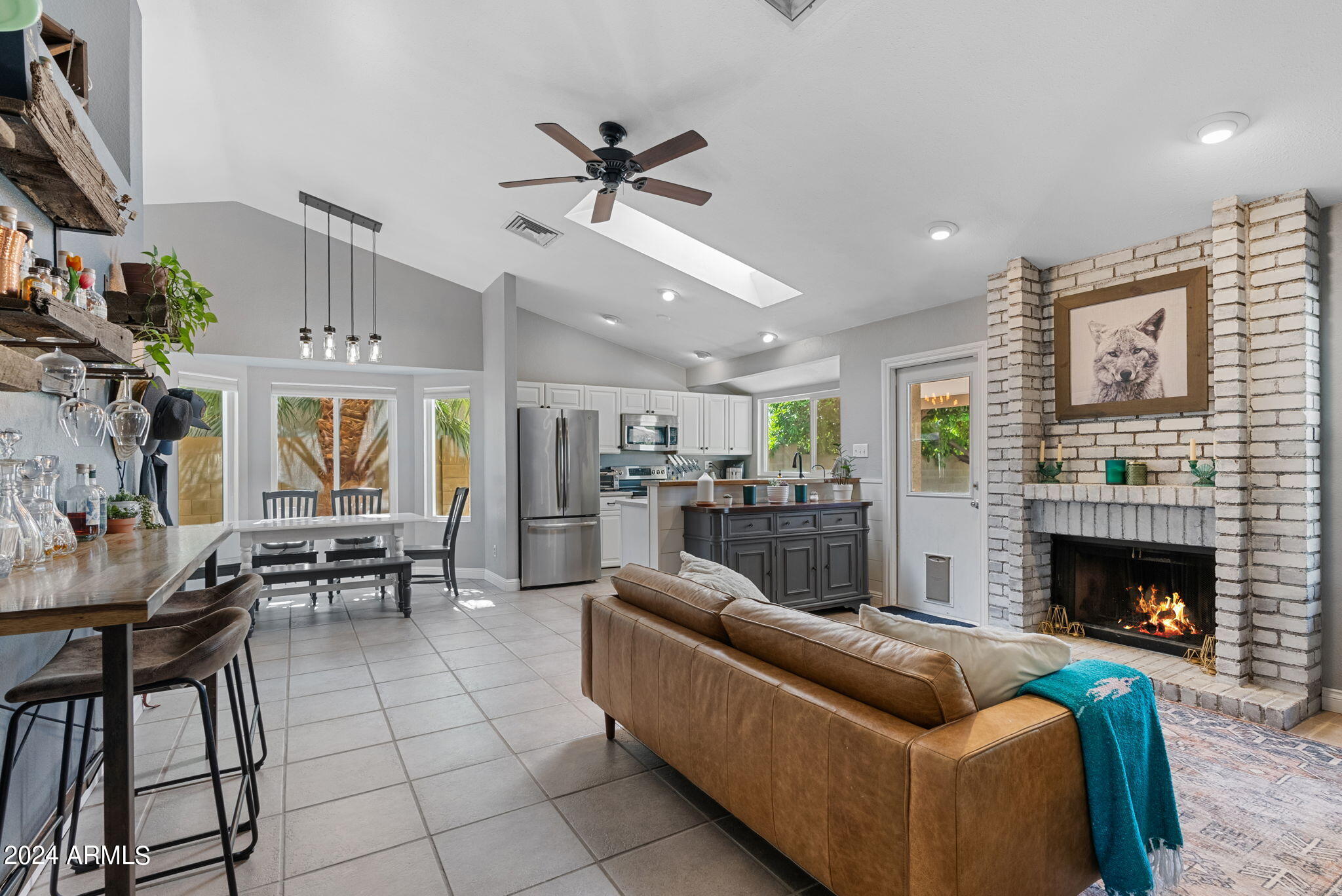 1909 W CALLE DEL NORTE