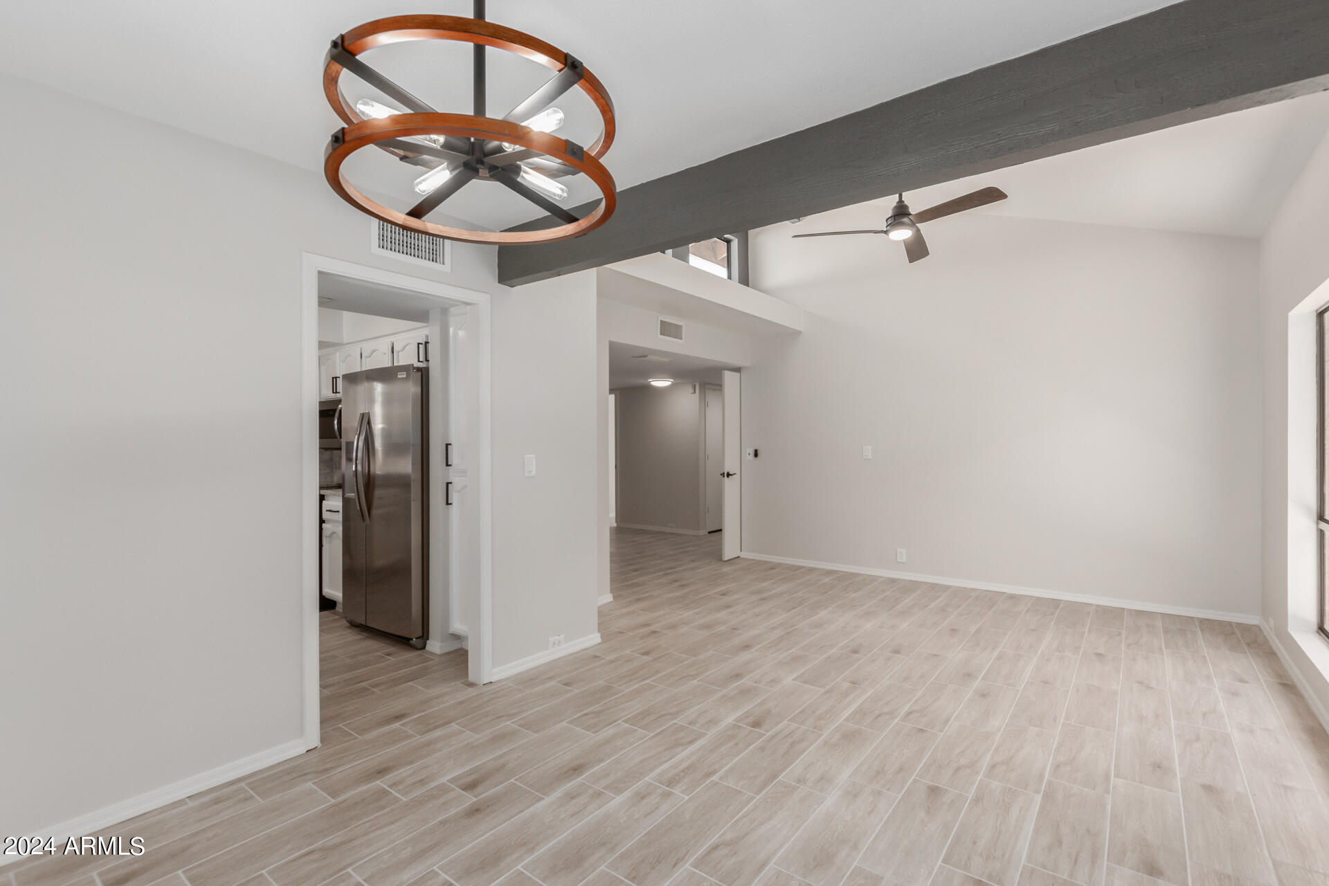 1036 E CLINTON
