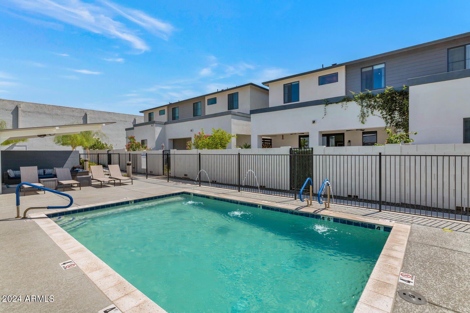 3121 E BERYL Avenue
