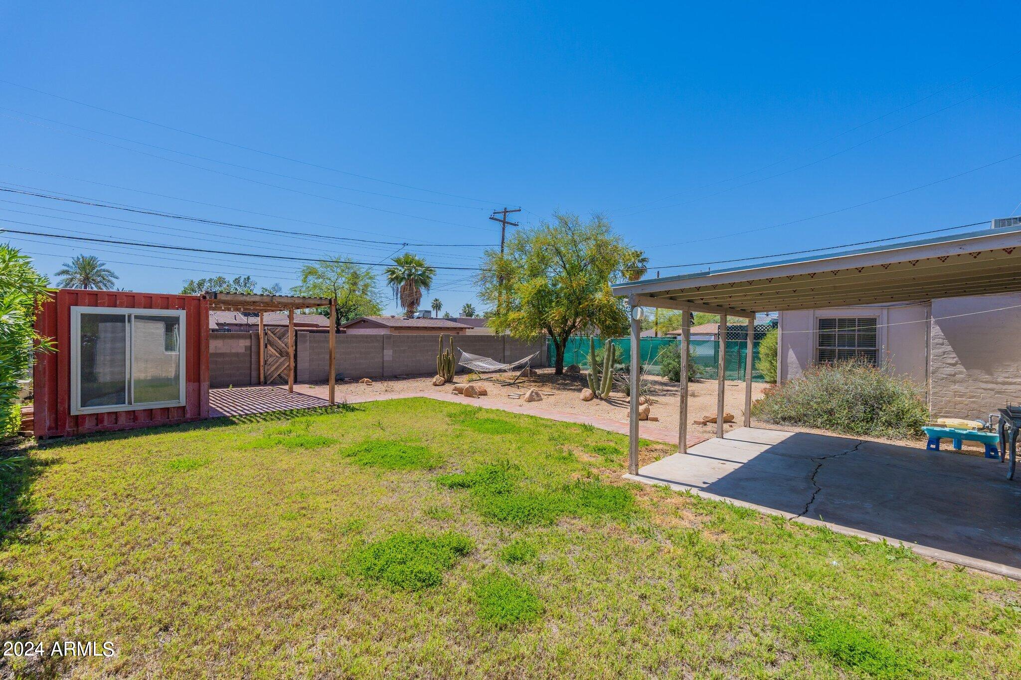 1533 W VERDE Lane
