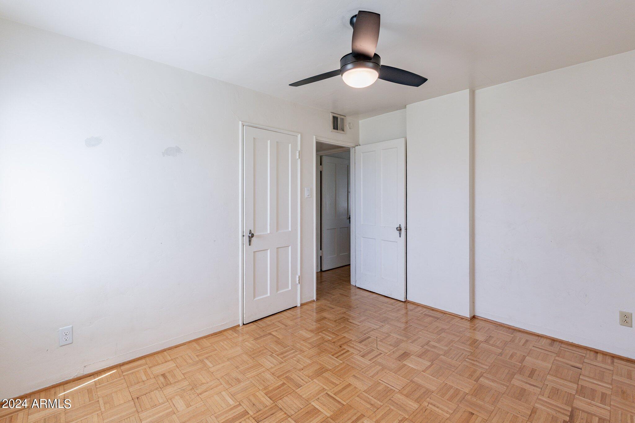 1533 W VERDE Lane