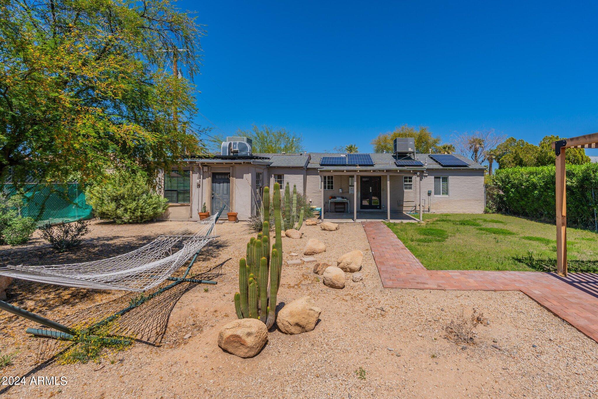 1533 W VERDE Lane