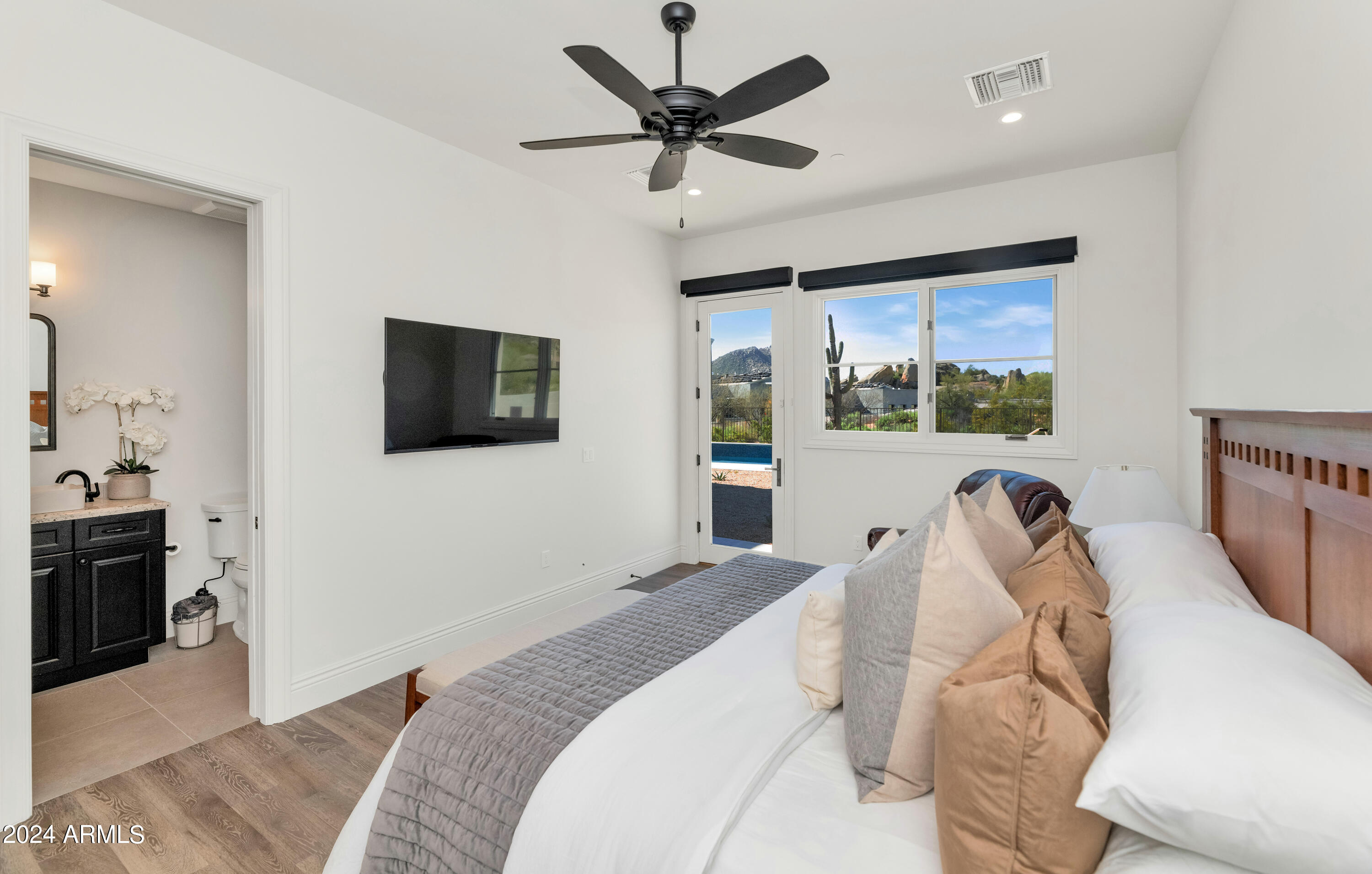 10779 E Whitethorn Drive