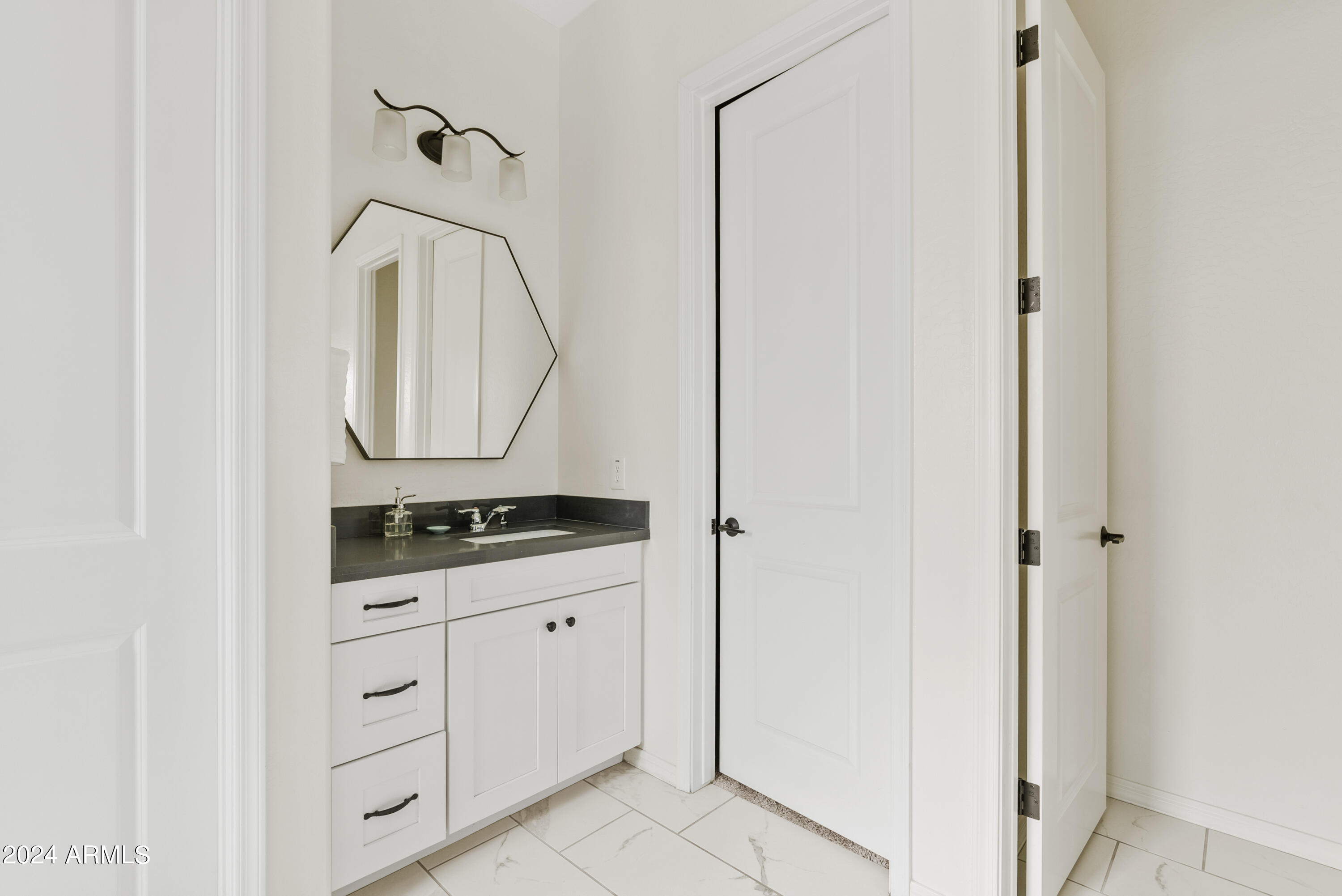 10712 E SEBRING Avenue