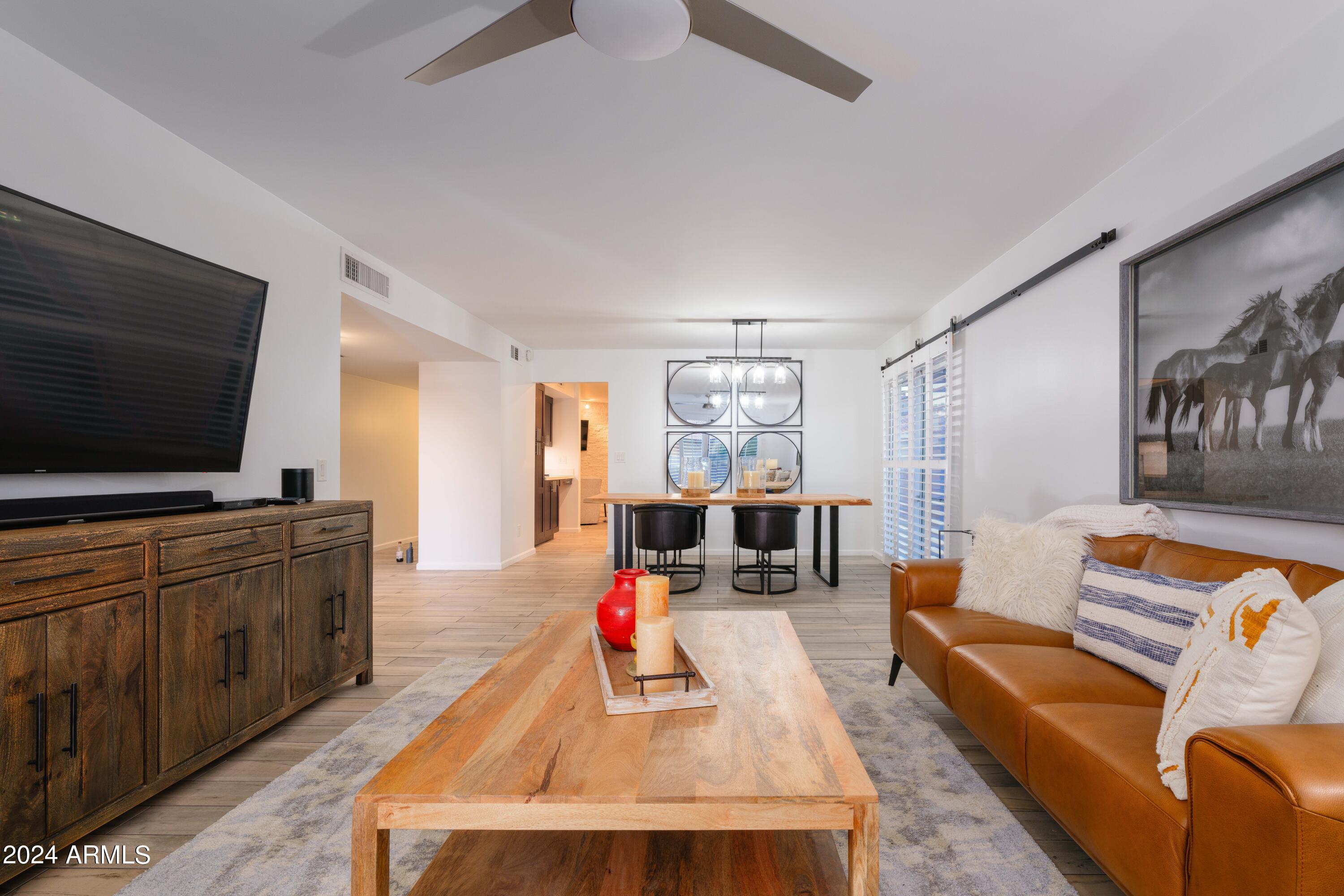 7811 N VIA DEL MUNDO