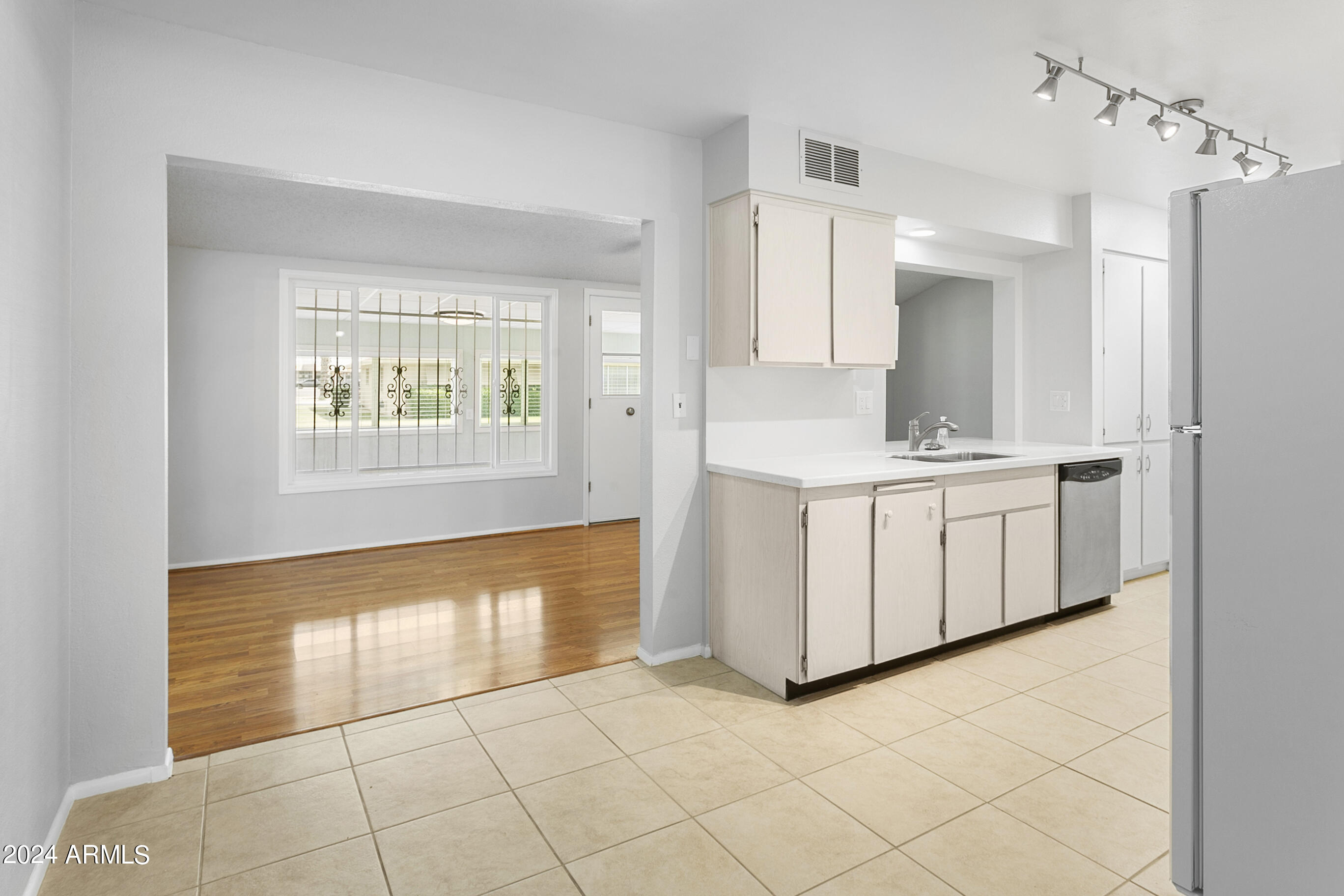 10312 W Kingswood Circle