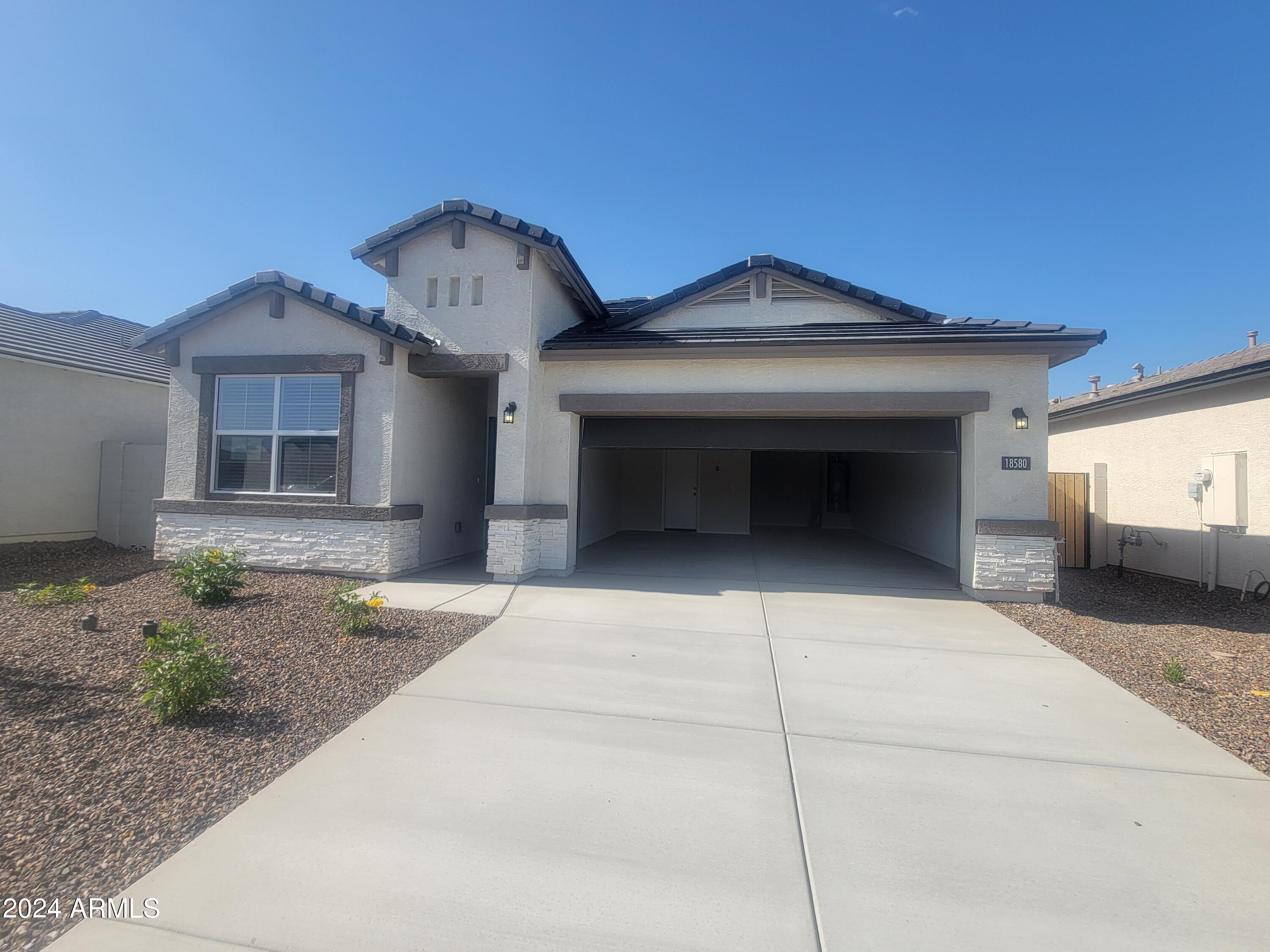 18580 W BRONCO Trail