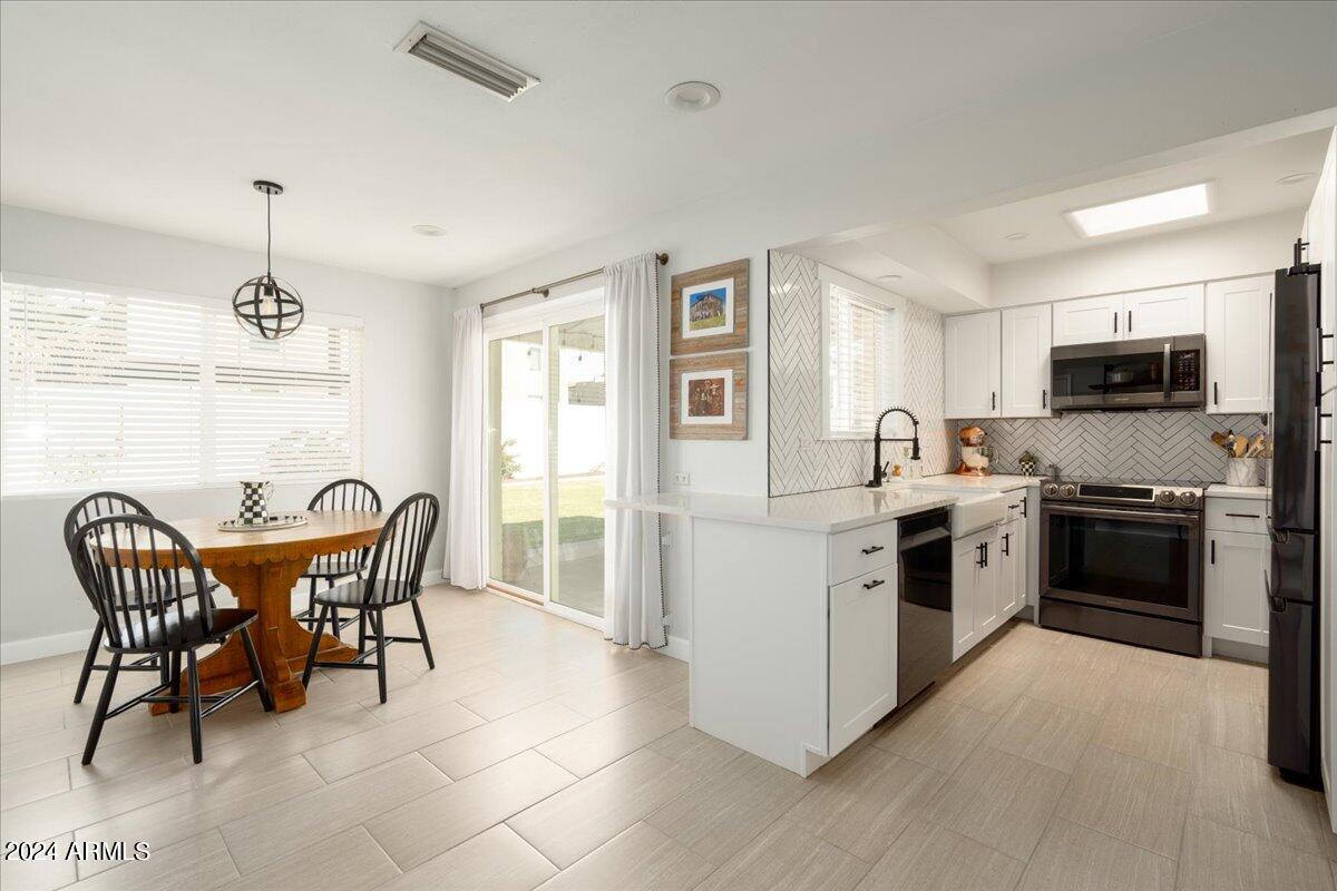 2323 N 51ST Place
