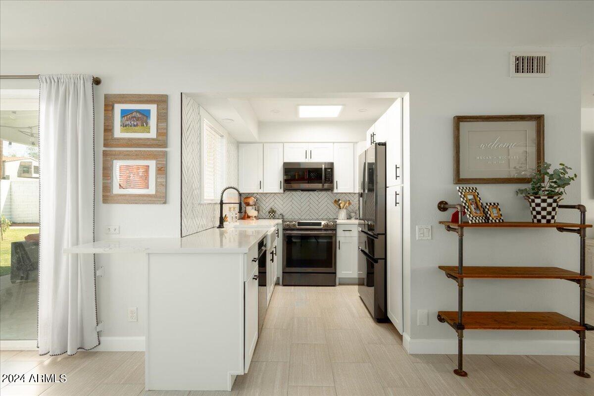 2323 N 51ST Place
