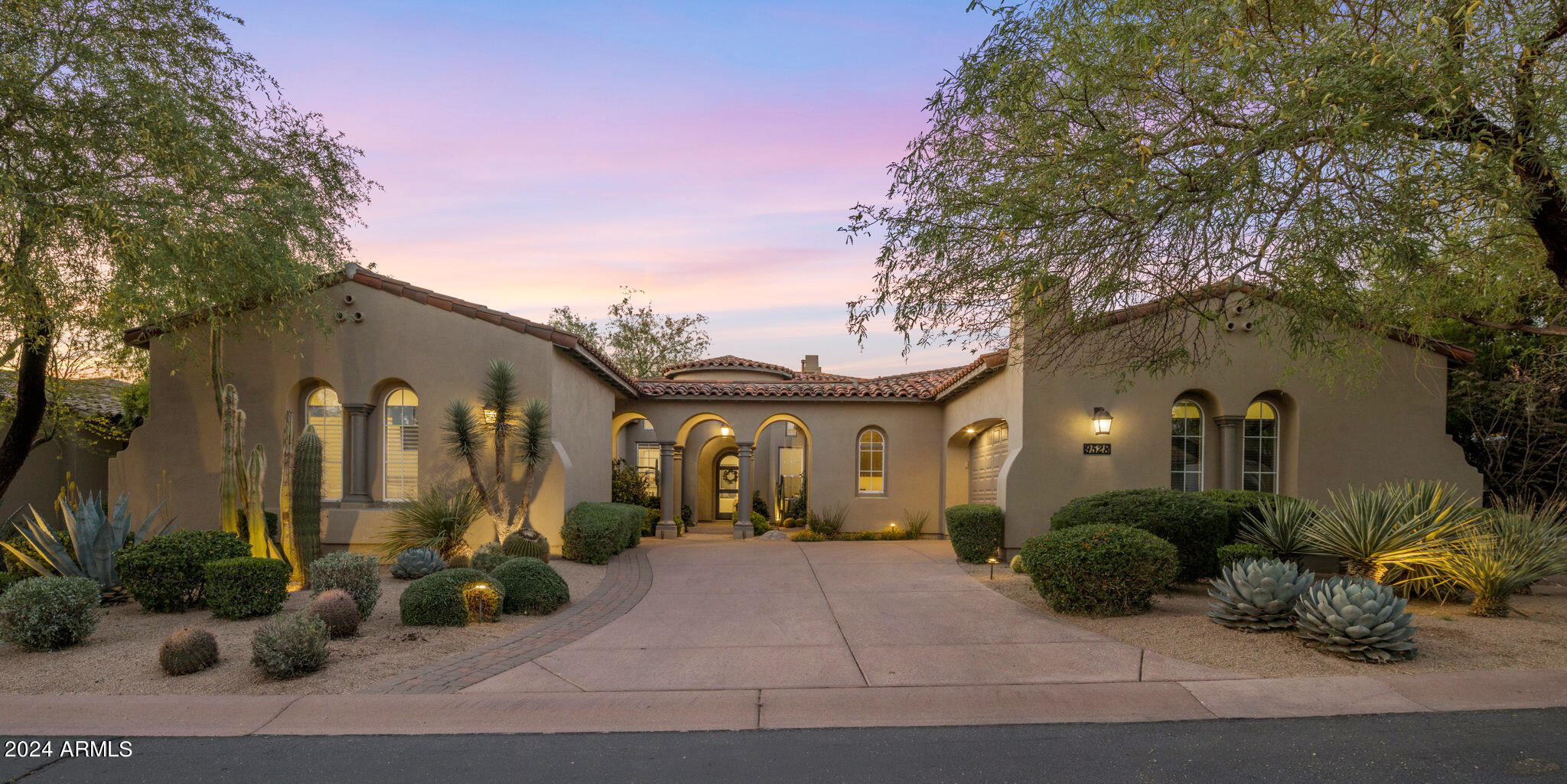 9528 E MOUNTAIN SPRING Road