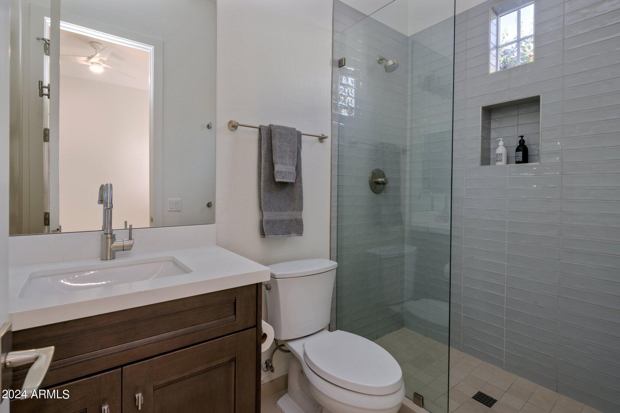 9528 E MOUNTAIN SPRING Road