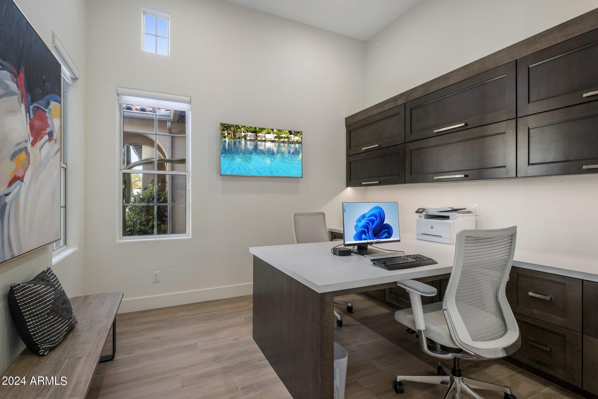 9528 E MOUNTAIN SPRING Road