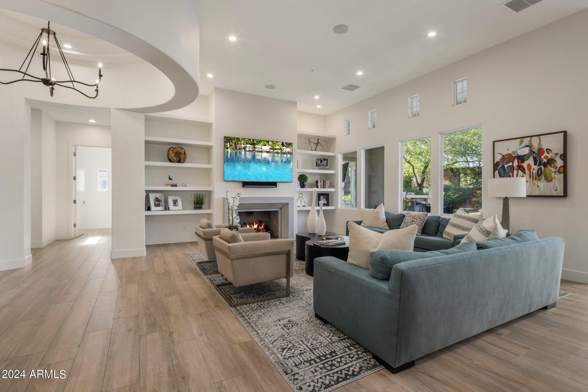 9528 E MOUNTAIN SPRING Road