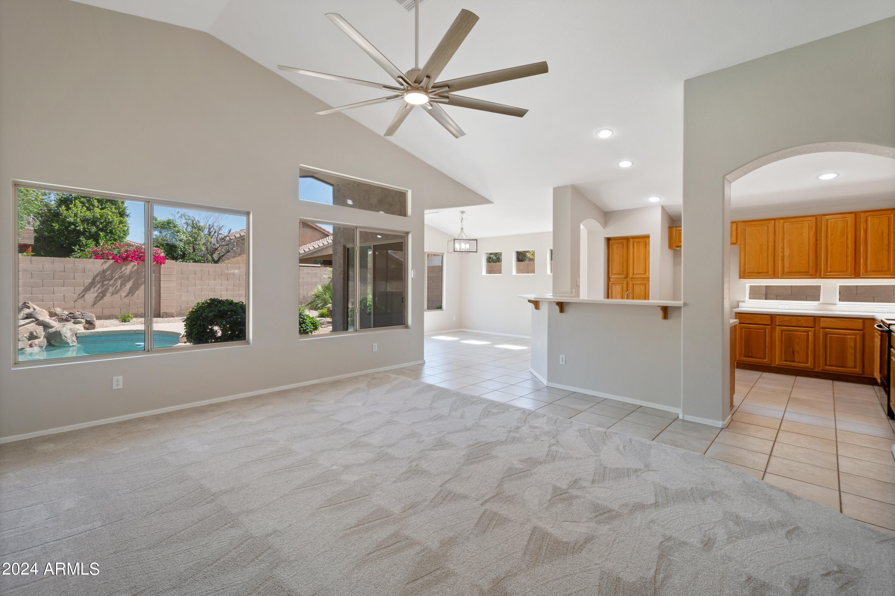 322 E RAWHIDE Avenue