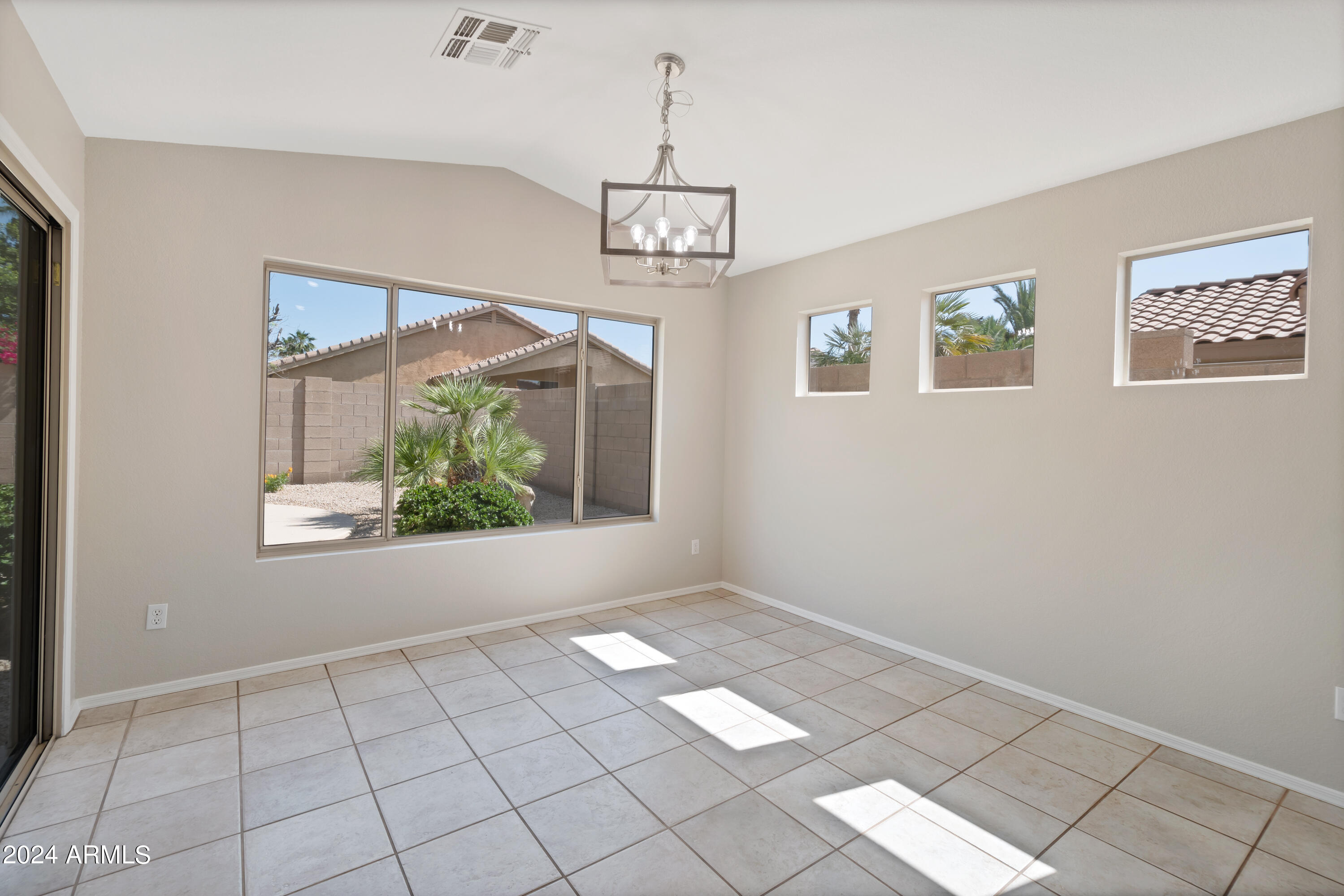 322 E RAWHIDE Avenue