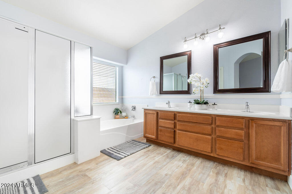 2409 E RUSTLING OAKS Lane