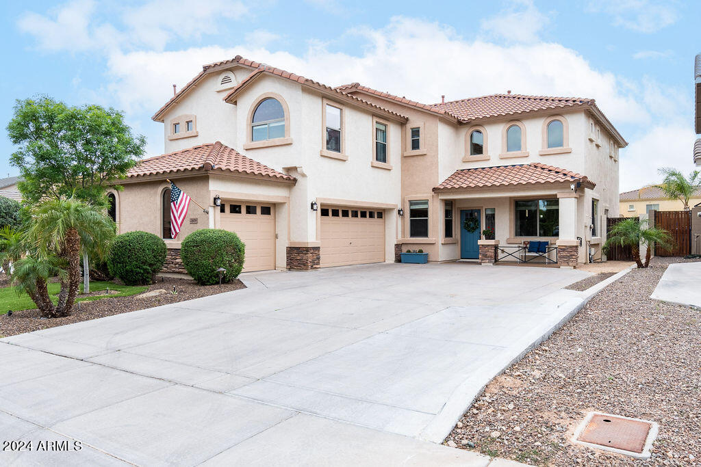 2409 E RUSTLING OAKS Lane