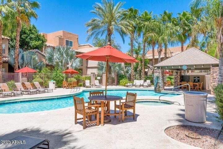 14145 N 92ND Street N, 1103