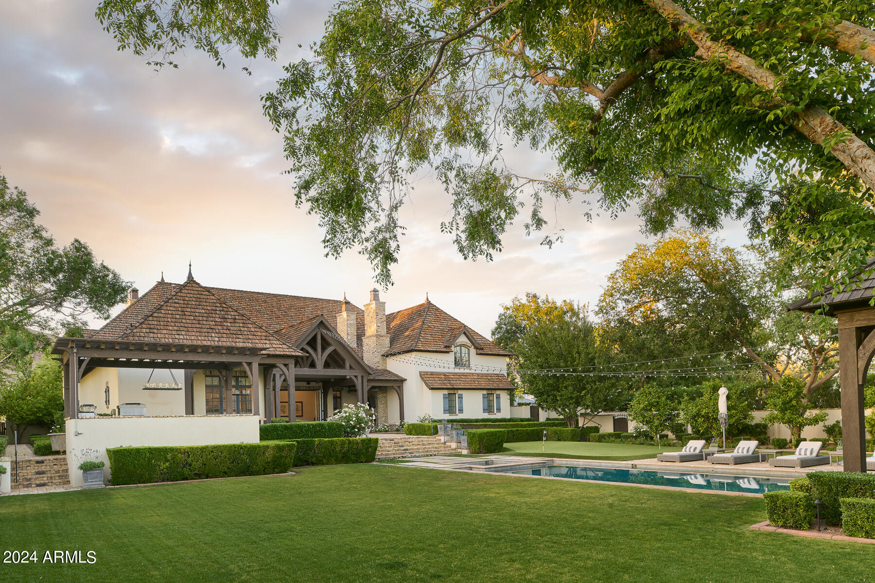 6039 E MARIPOSA Street