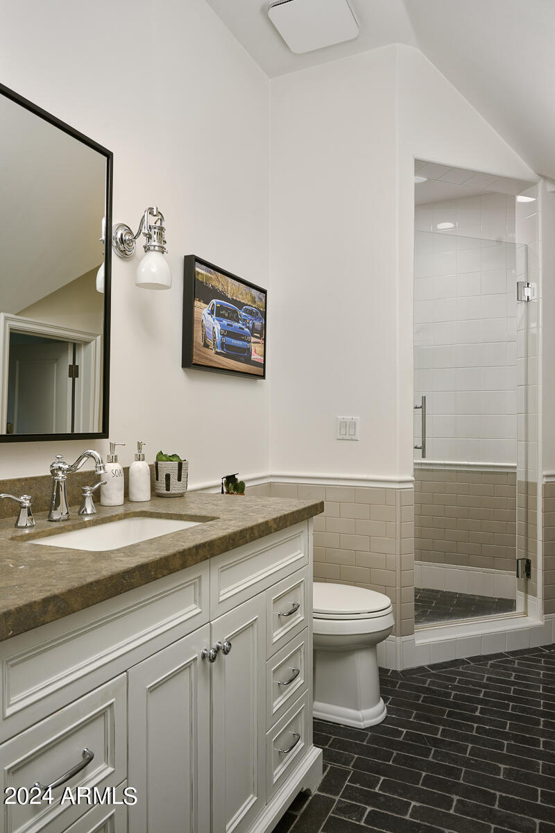 6039 E MARIPOSA Street