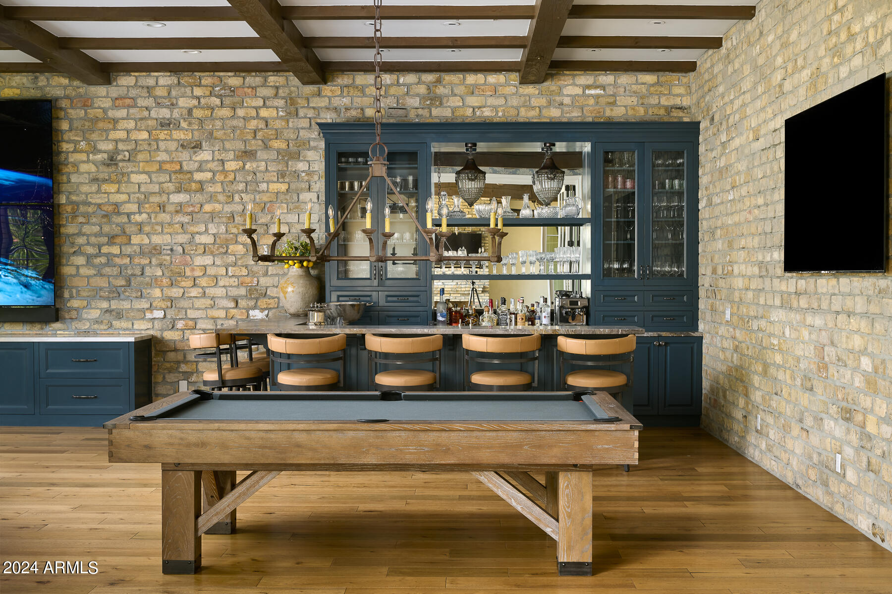 6039 E MARIPOSA Street