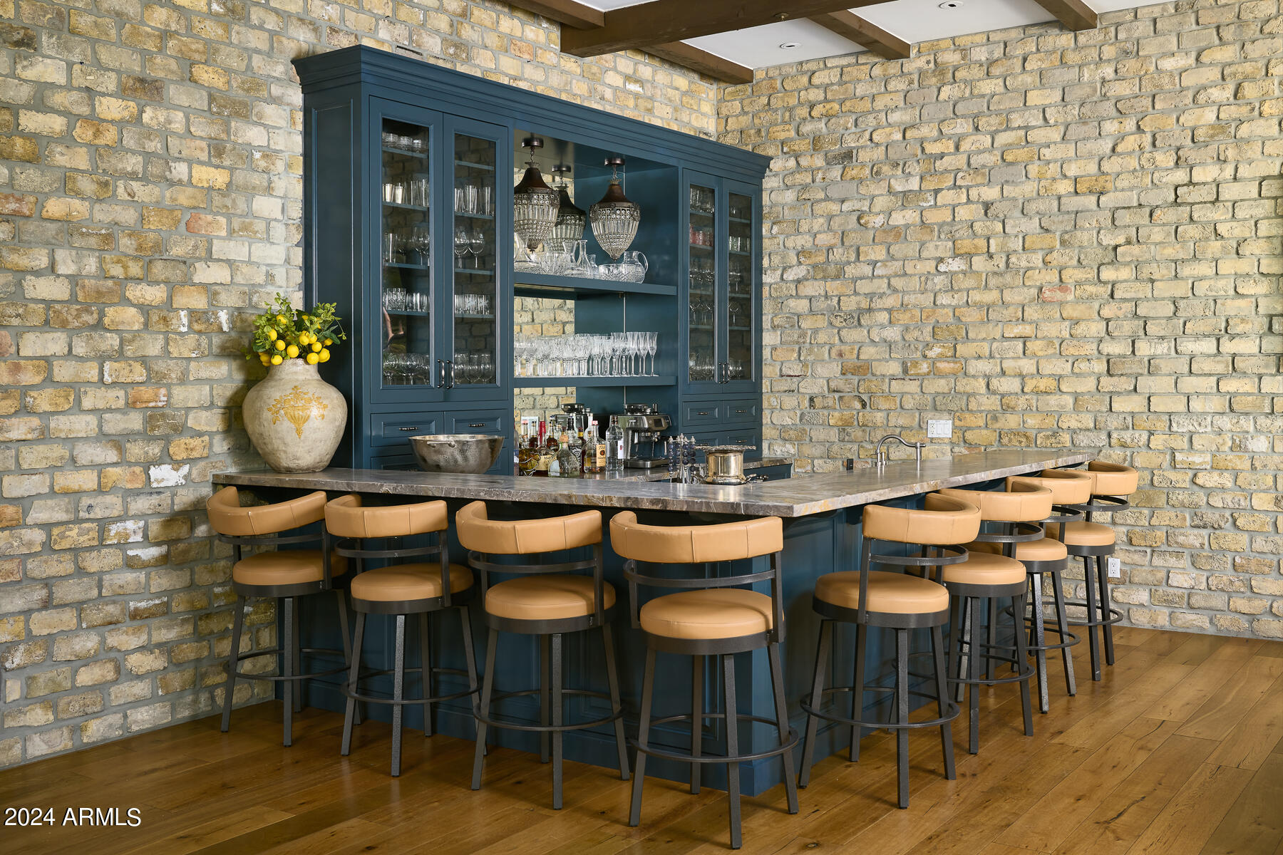 6039 E MARIPOSA Street