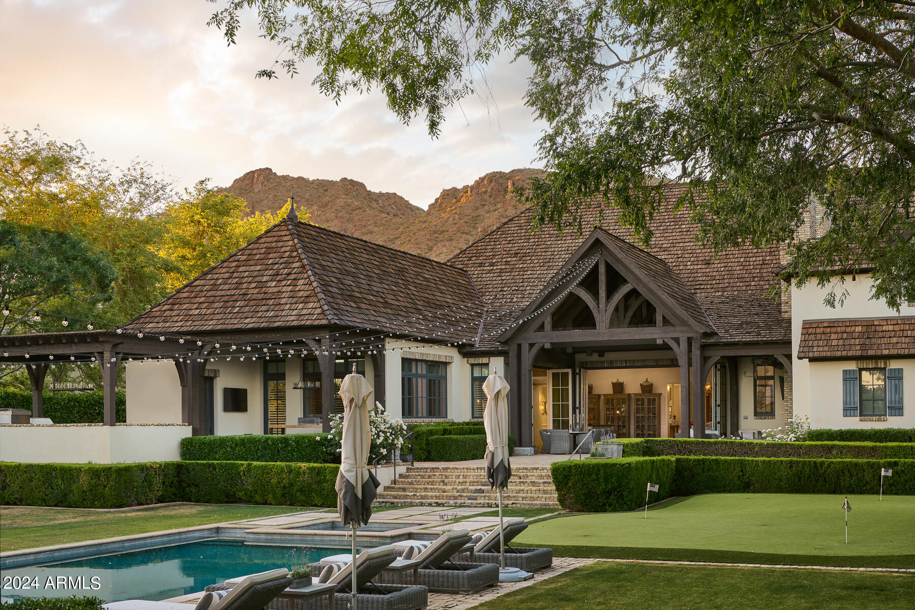 6039 E MARIPOSA Street