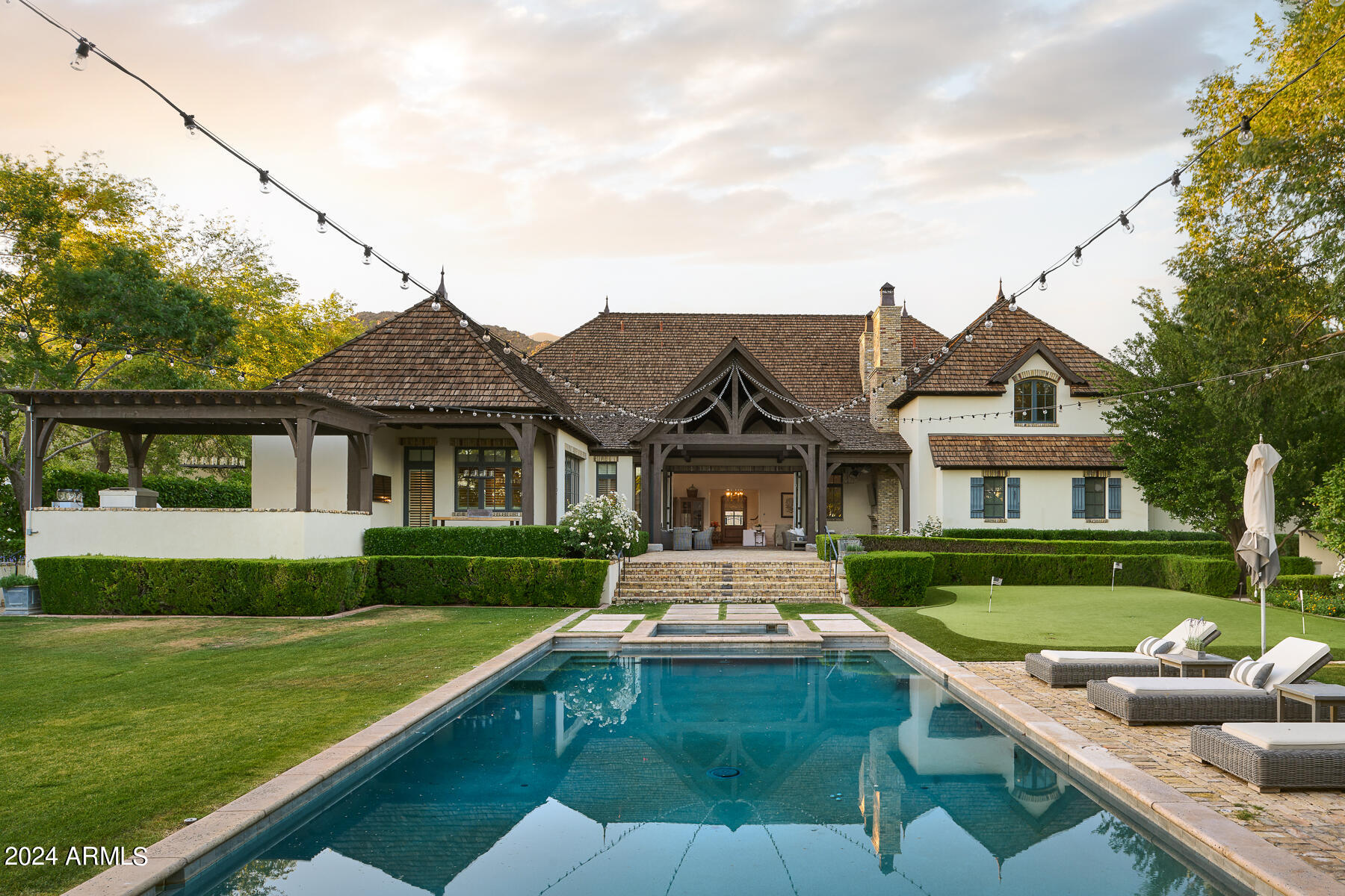 6039 E MARIPOSA Street