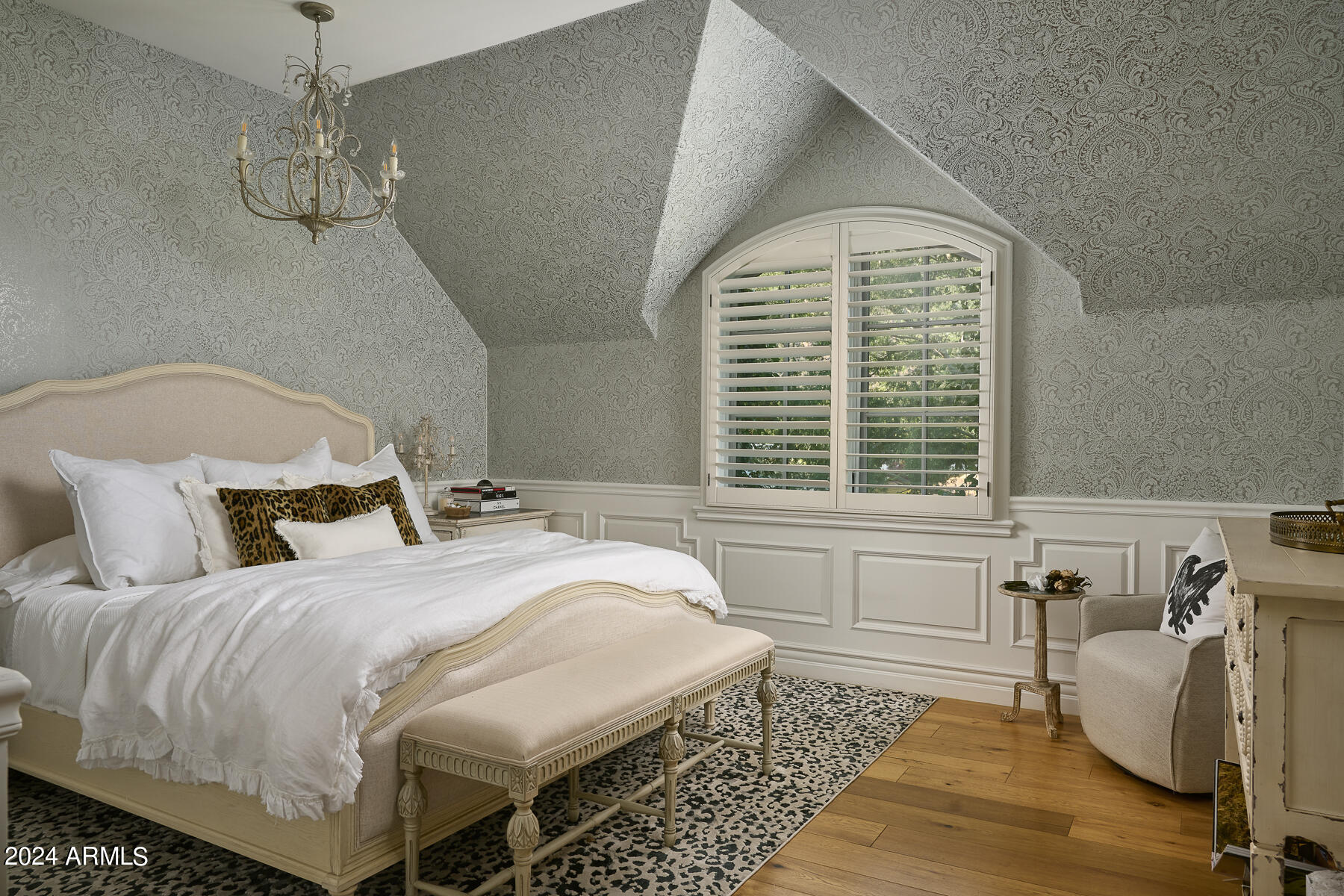 6039 E MARIPOSA Street