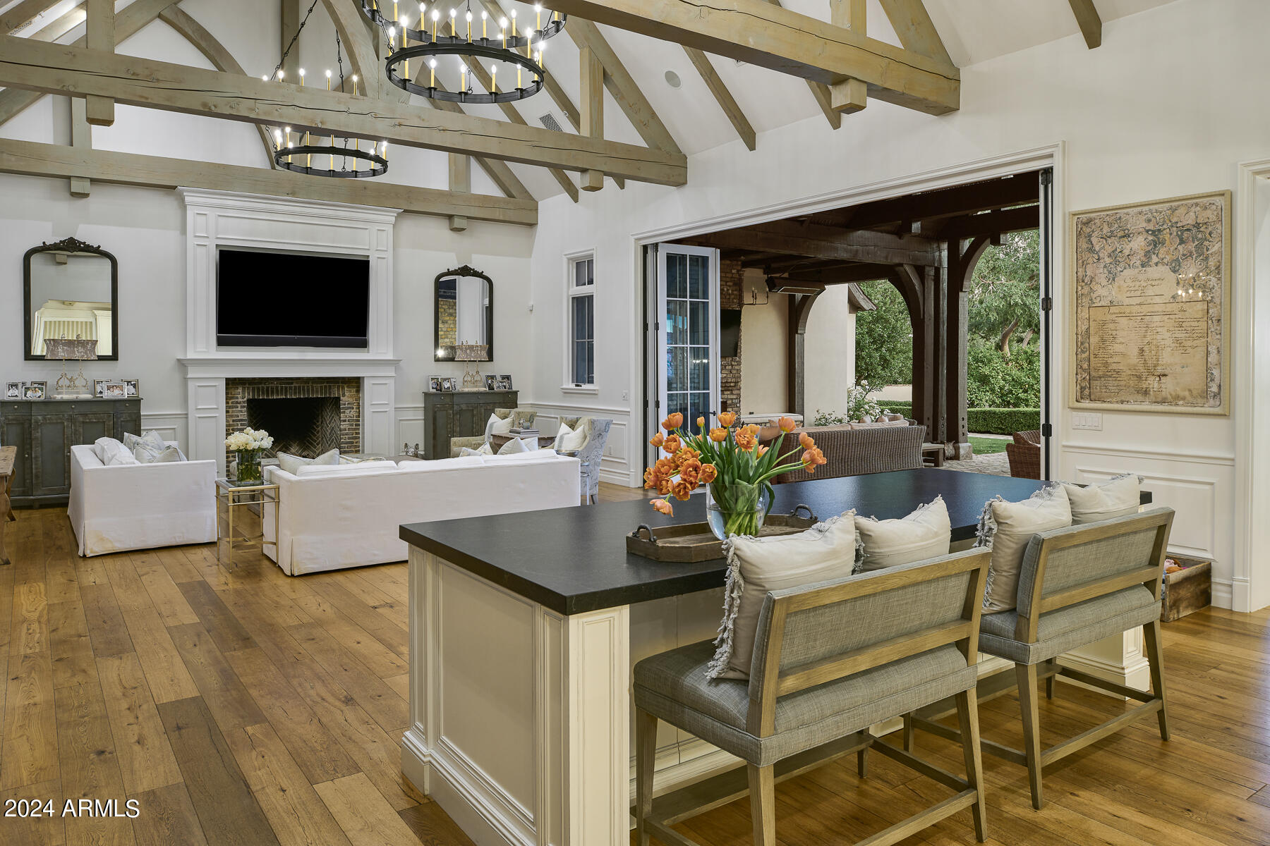 6039 E MARIPOSA Street