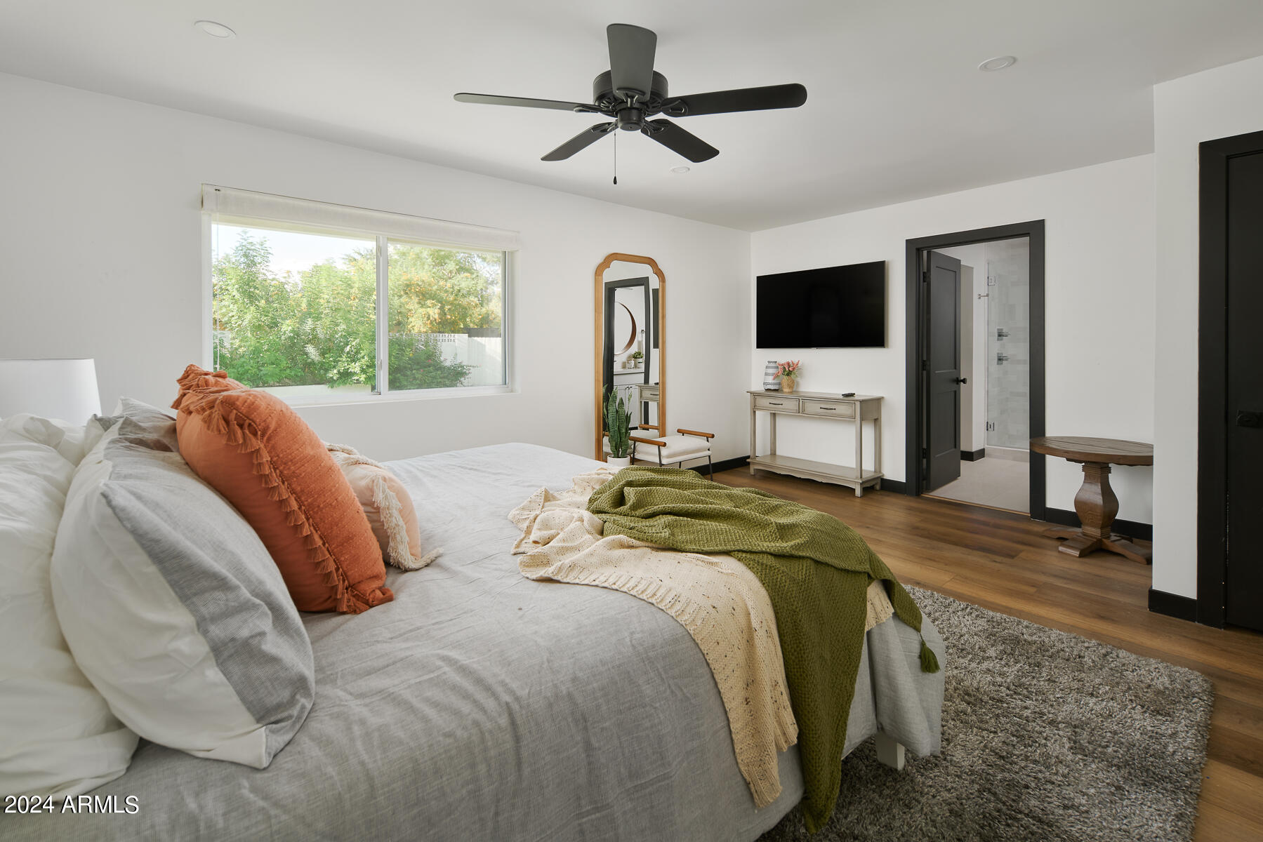 5952 E CALLE TUBERIA --
