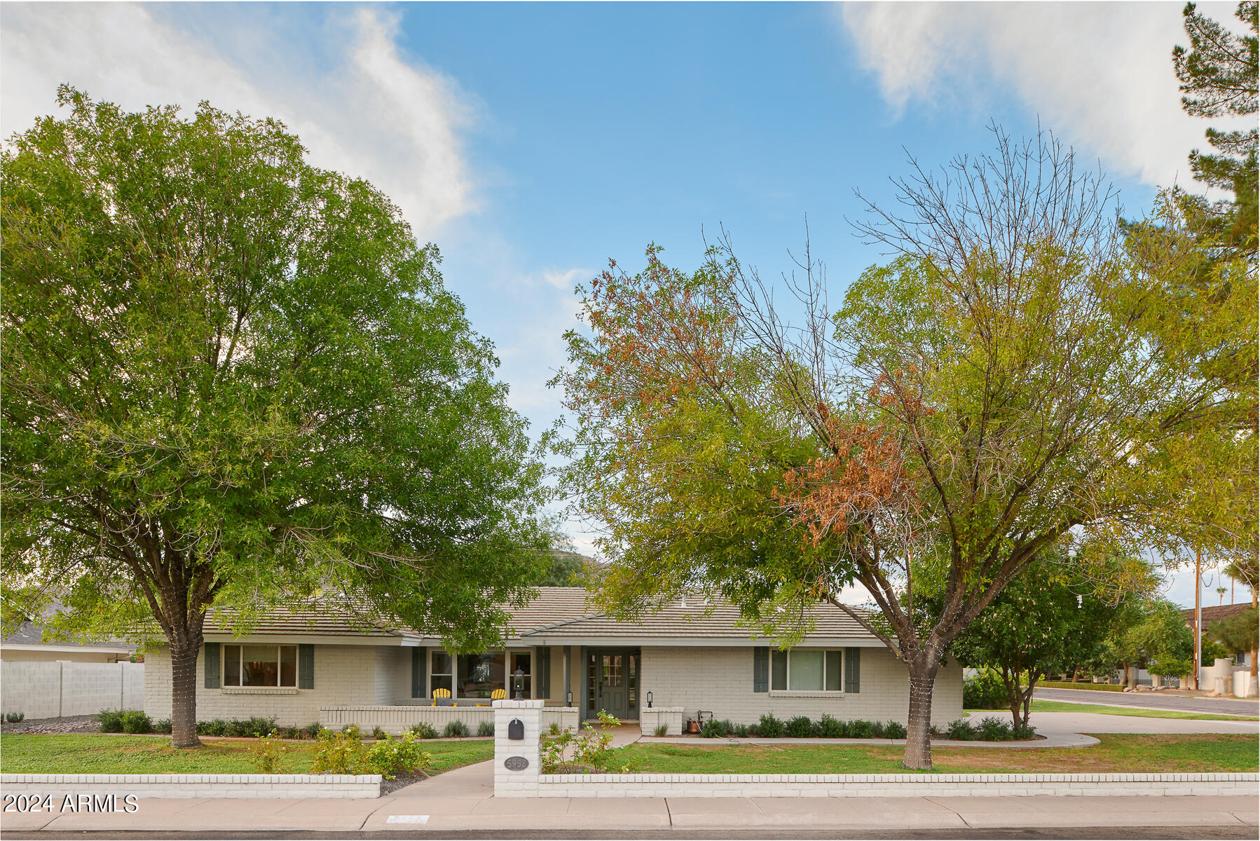 5952 E CALLE TUBERIA --