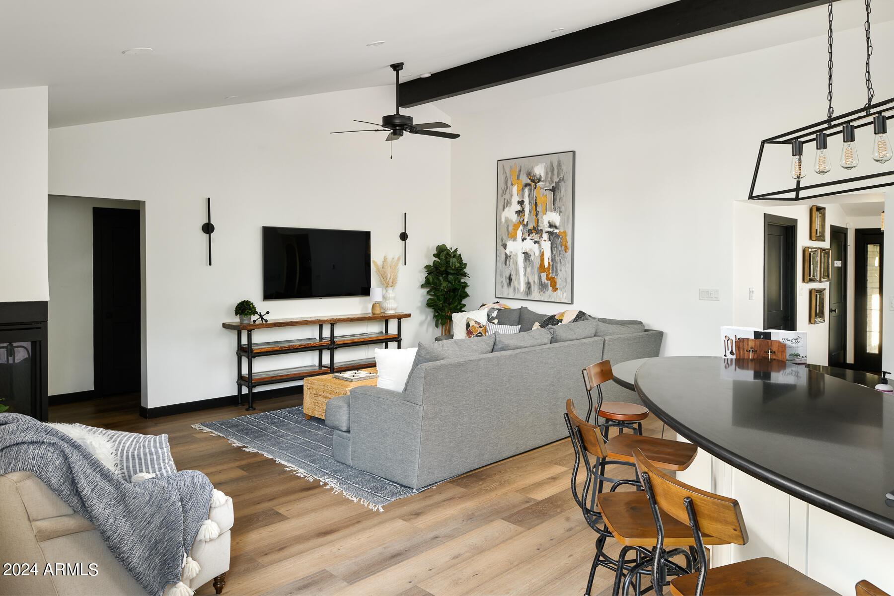 5952 E CALLE TUBERIA --