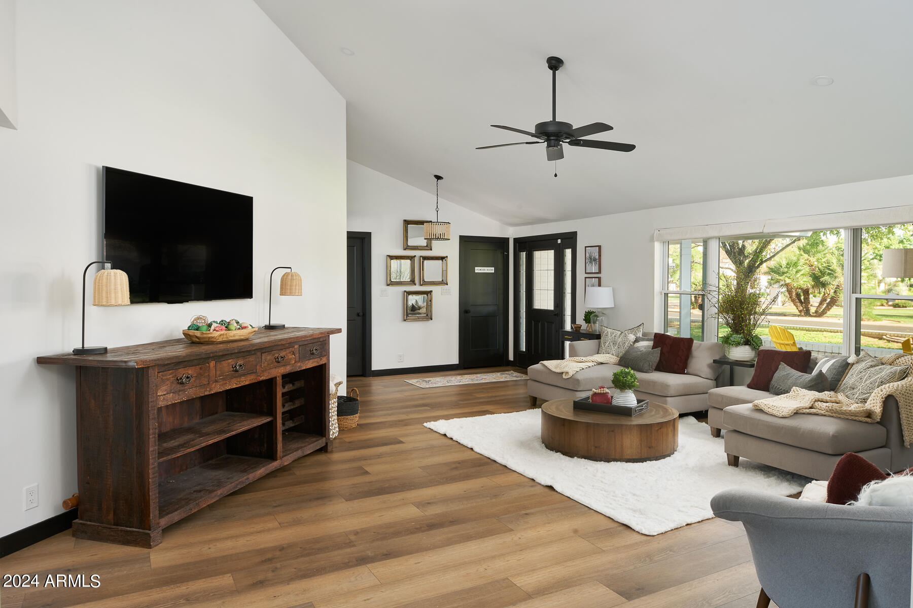 5952 E CALLE TUBERIA --