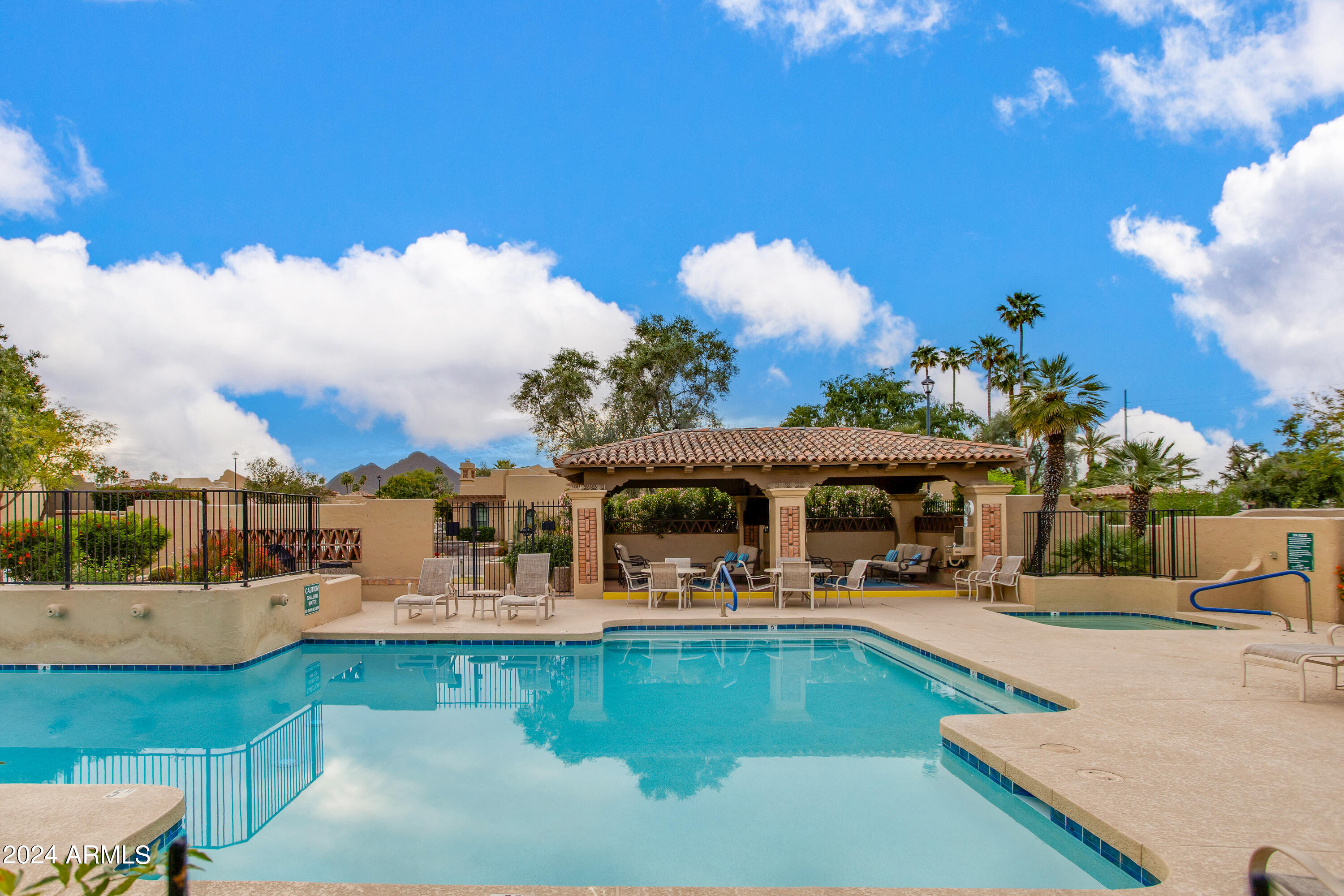 7955 E CHAPARRAL Road, 113