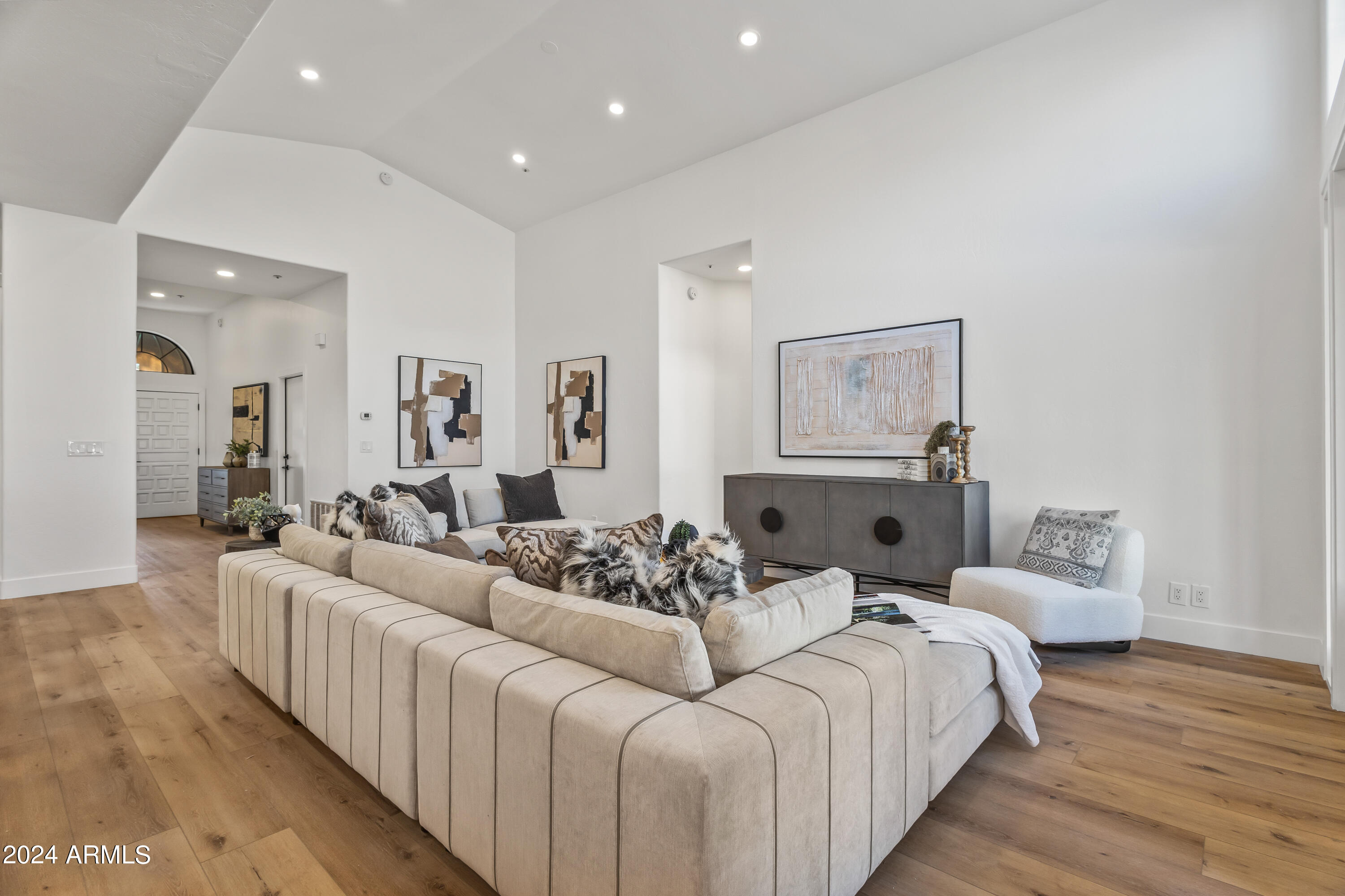 7955 E CHAPARRAL Road, 113