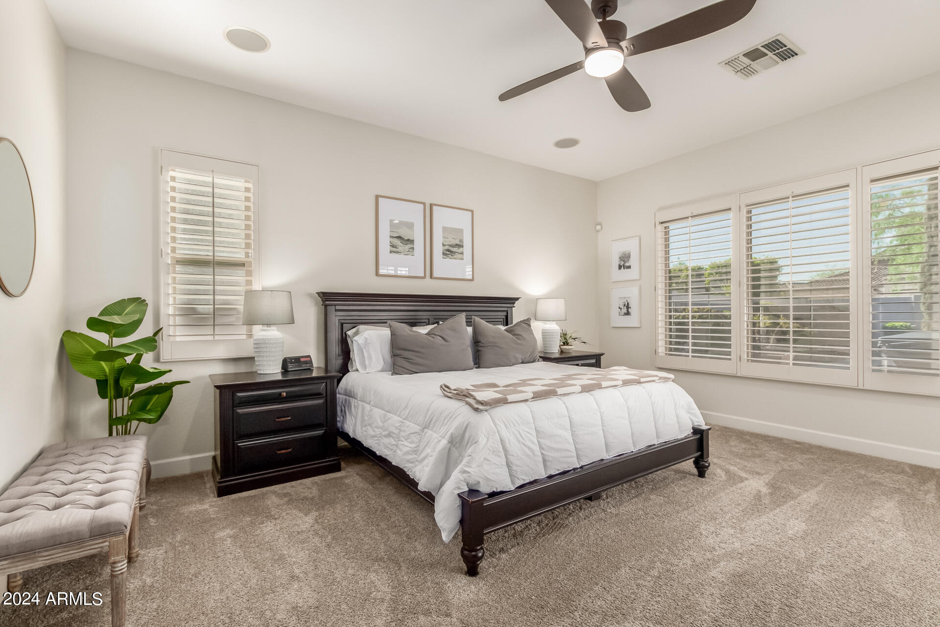 3533 E EXPEDITION Way