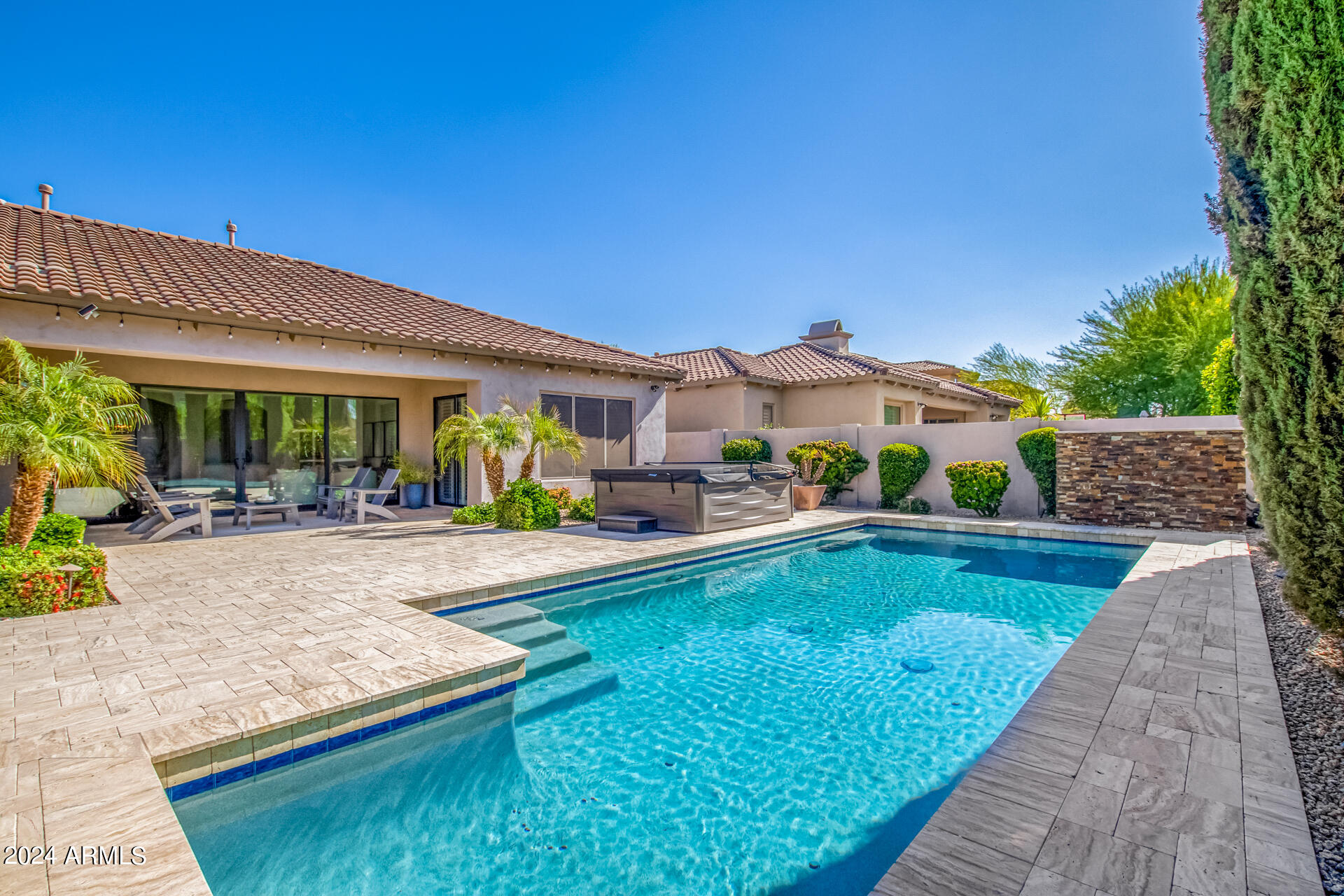 3533 E EXPEDITION Way