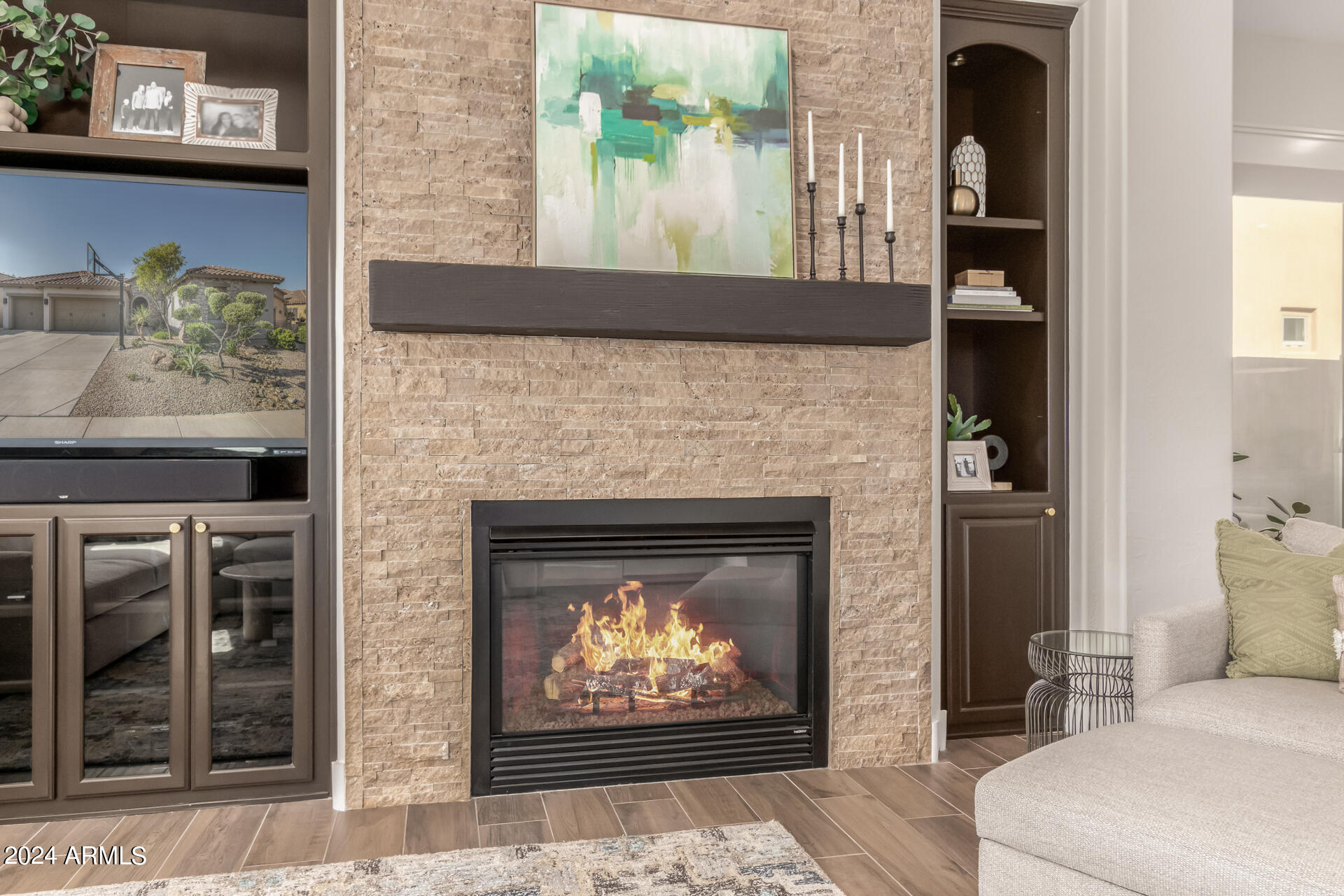 3533 E EXPEDITION Way