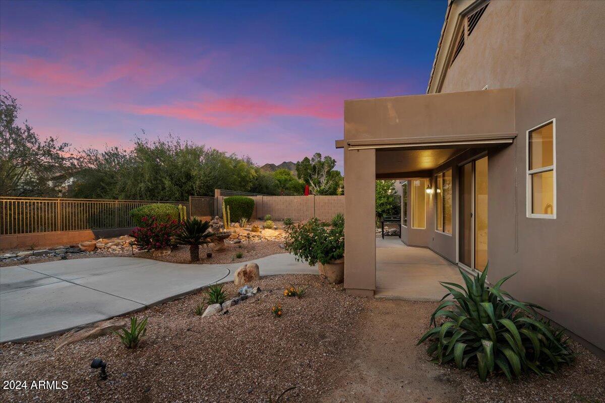 10264 E VERBENA Lane